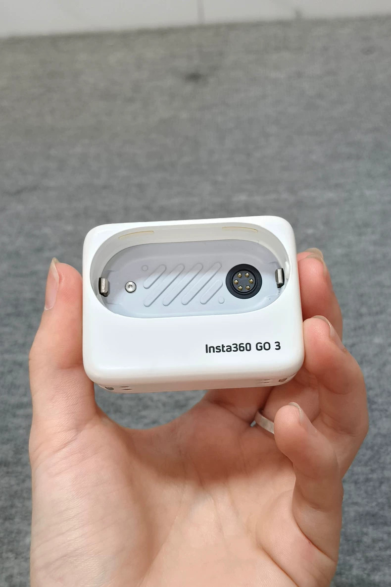 Insta360 GO 3 4K Action Camera - White - 128GB