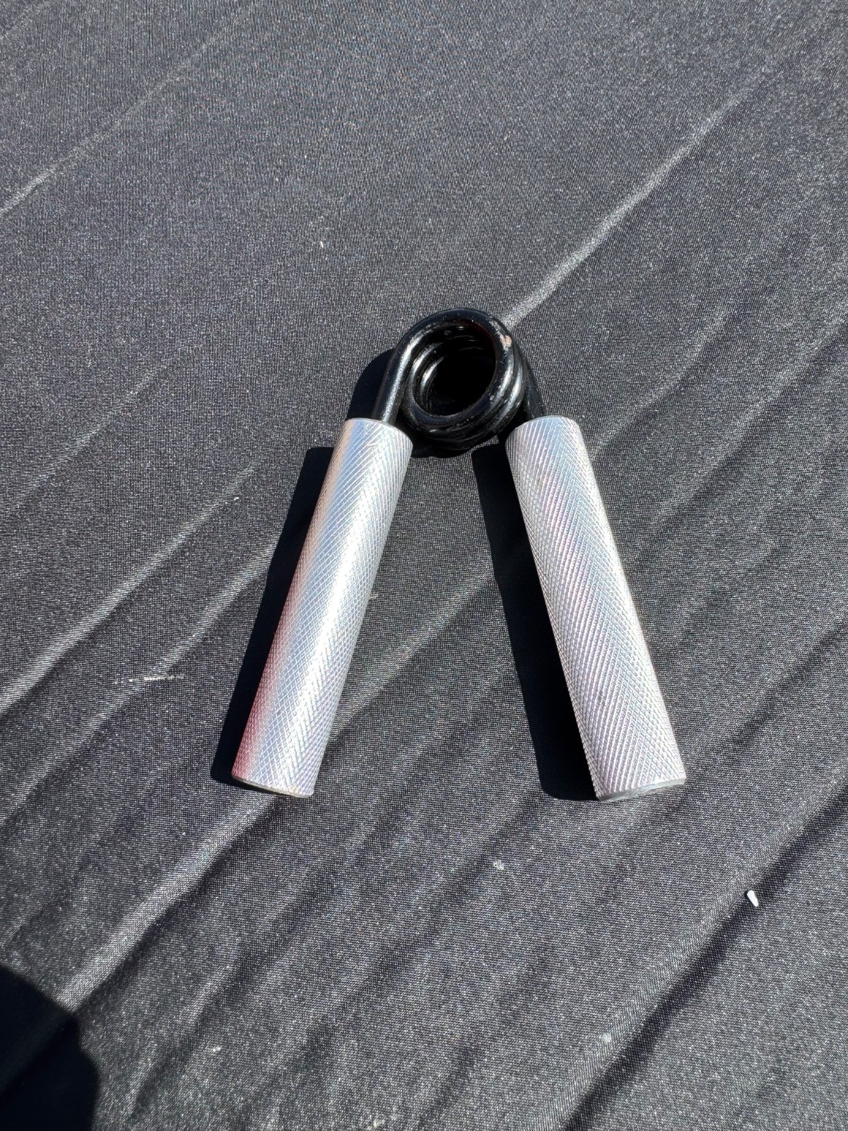 forearm grip strengthener metal exercise fitness gym