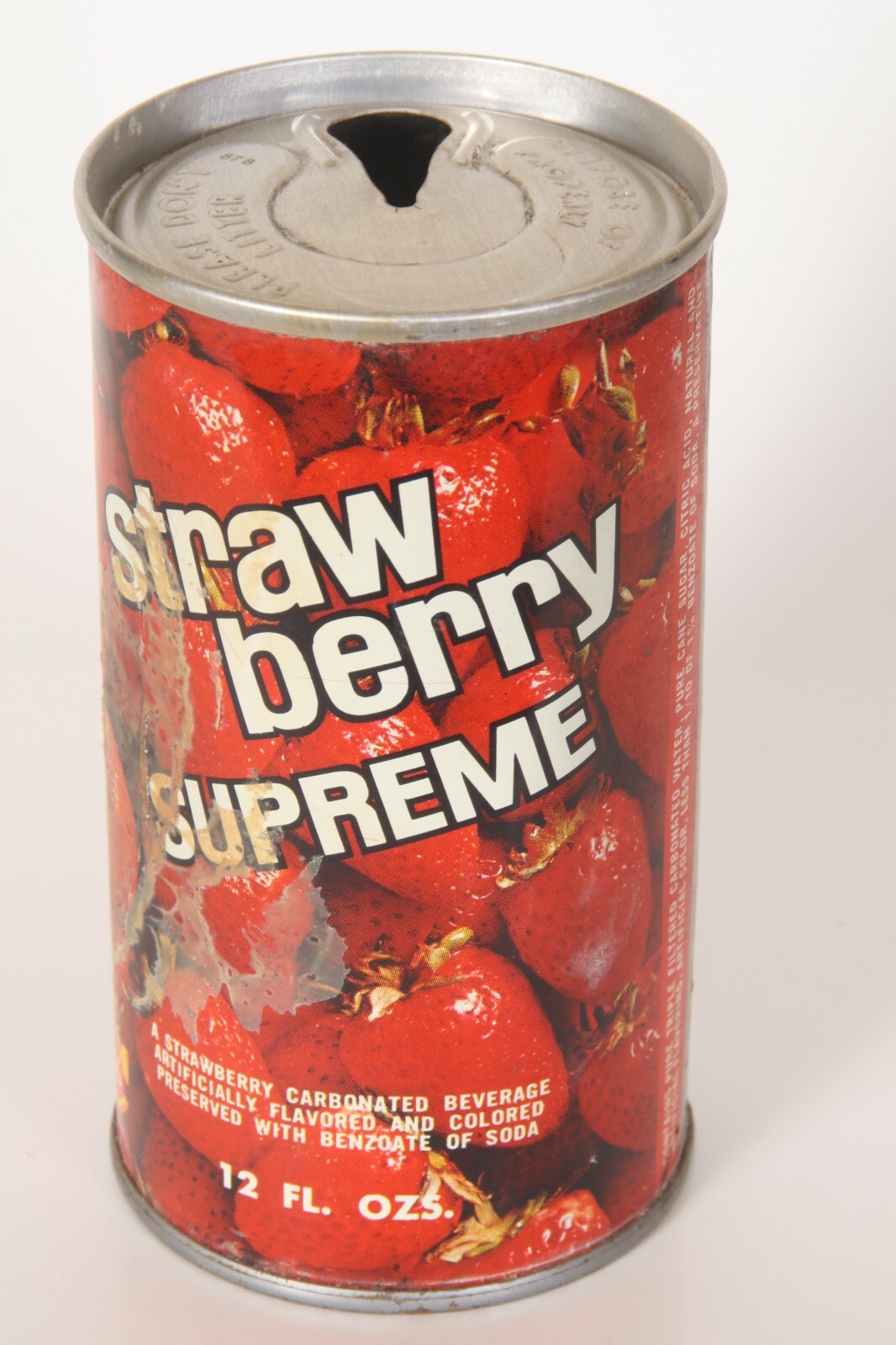 Canfields Strawberry Soda can