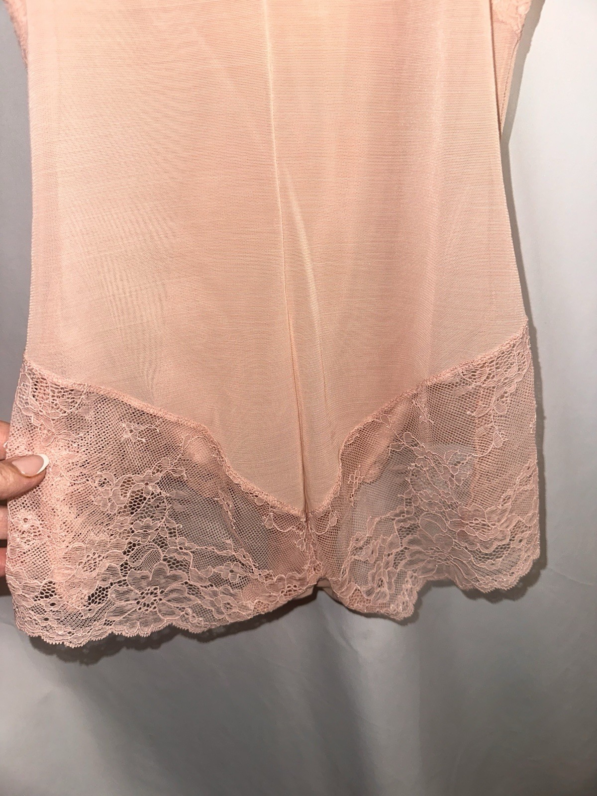 SPANX Pink Spotlight On Lace Bodysuit Size Small