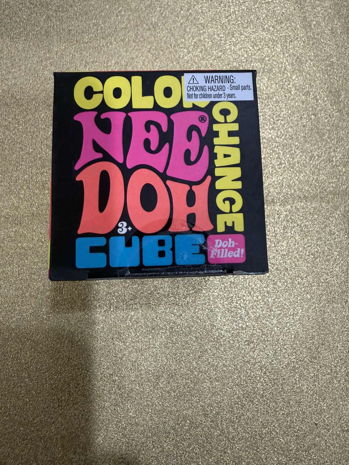 NeeDoh Color Change Cube Yellow Changes Color with a Squeeze! New & Sealed
