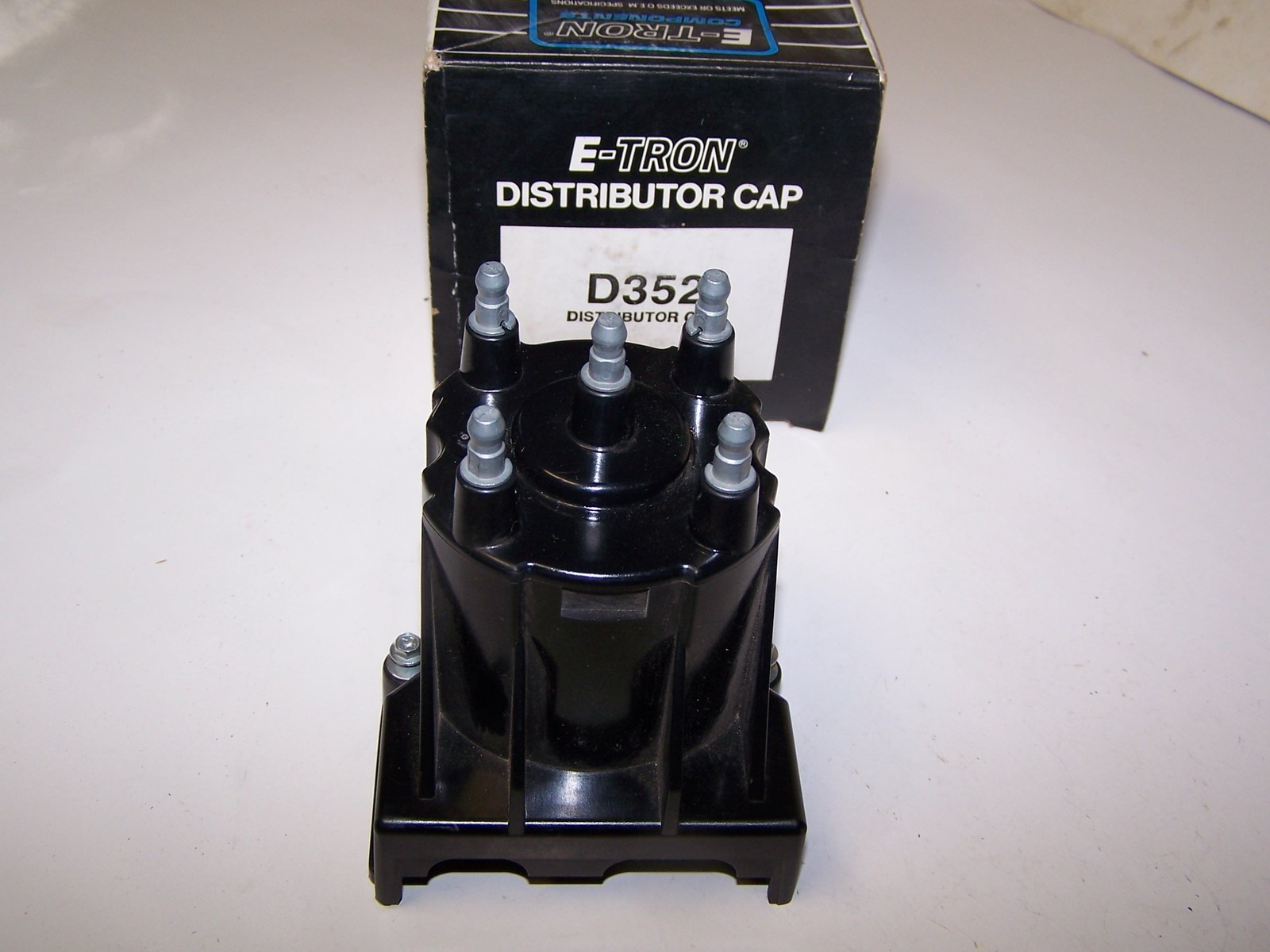 1985-1993 Chevy, Buick, Olds, Pontiac 2.0L, 2.5L 4 cylinder Distributor Cap D352