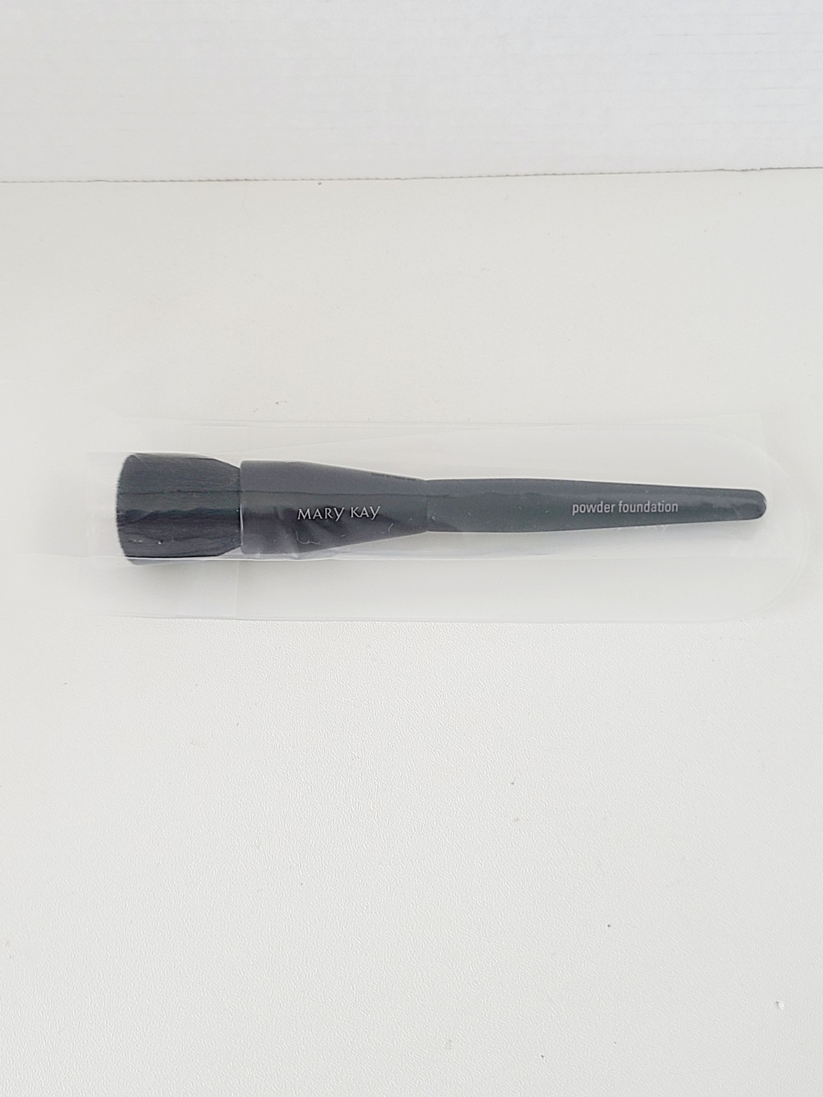 New Mary Kay Foundation Brush Flat Tip-Powder or Liquid - Fast Ship