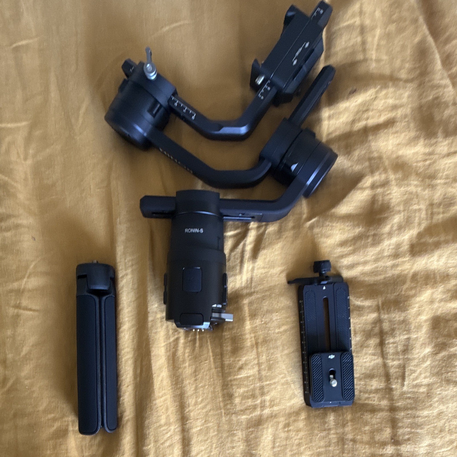 DJI Ronin-S 3-Axis Handheld Camera Gimbal Stabilizer, Quick Release Plate