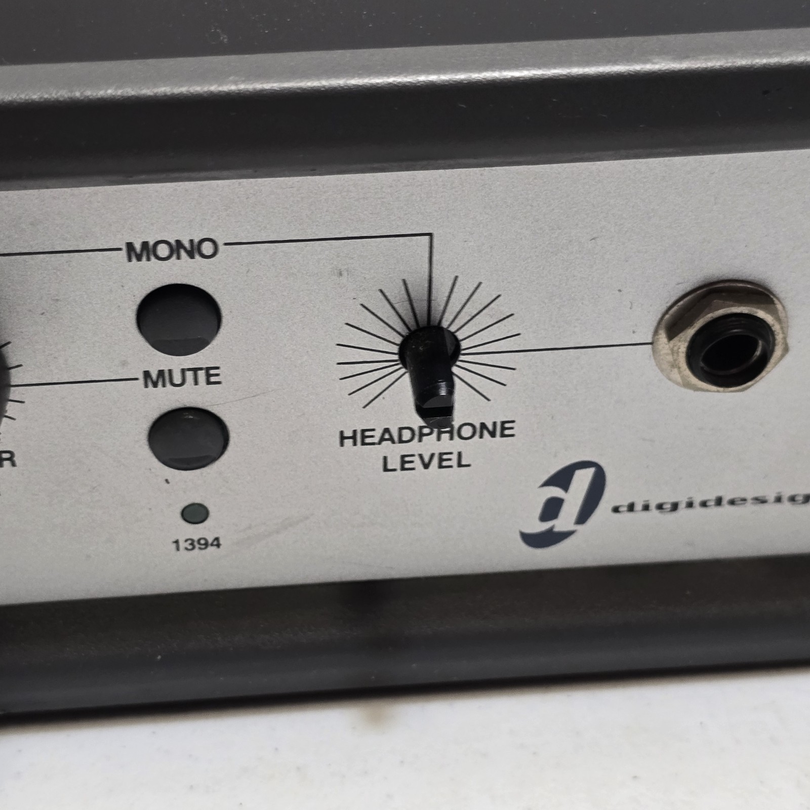 Digidesign Digi 002 Rack Firewire Audio Midi Digital Recording Interface