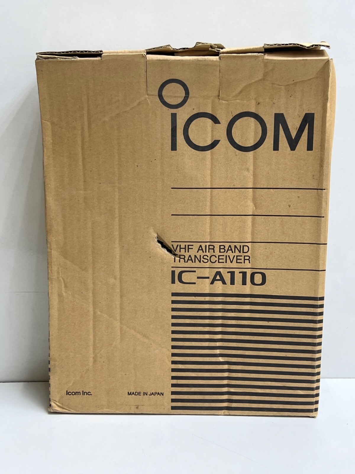 ICOM VHF AIR BAND TRANSCEIVER IC-A110