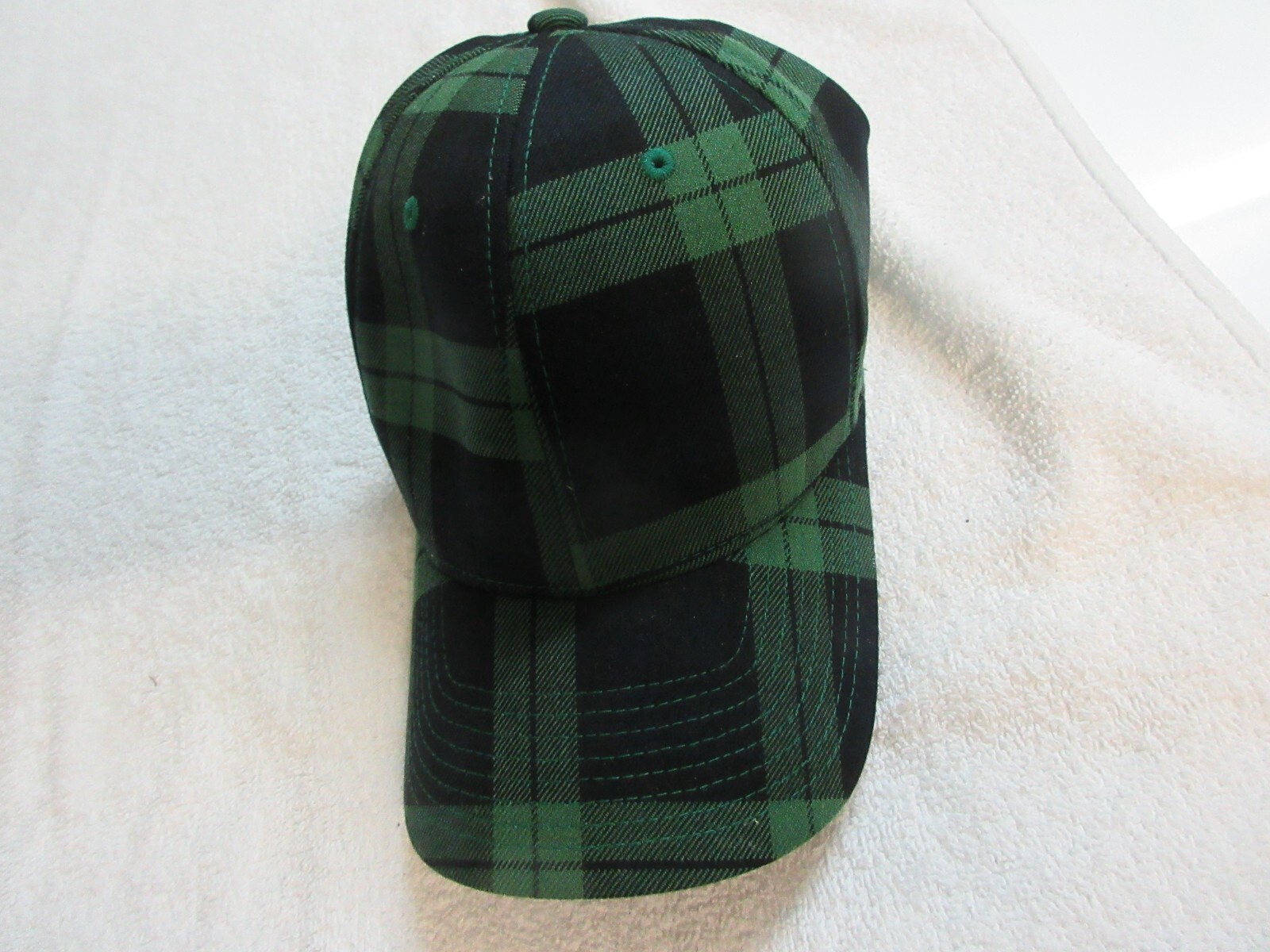 Flex Fit , Hunting Hat / Cap L-XL , Never Worn