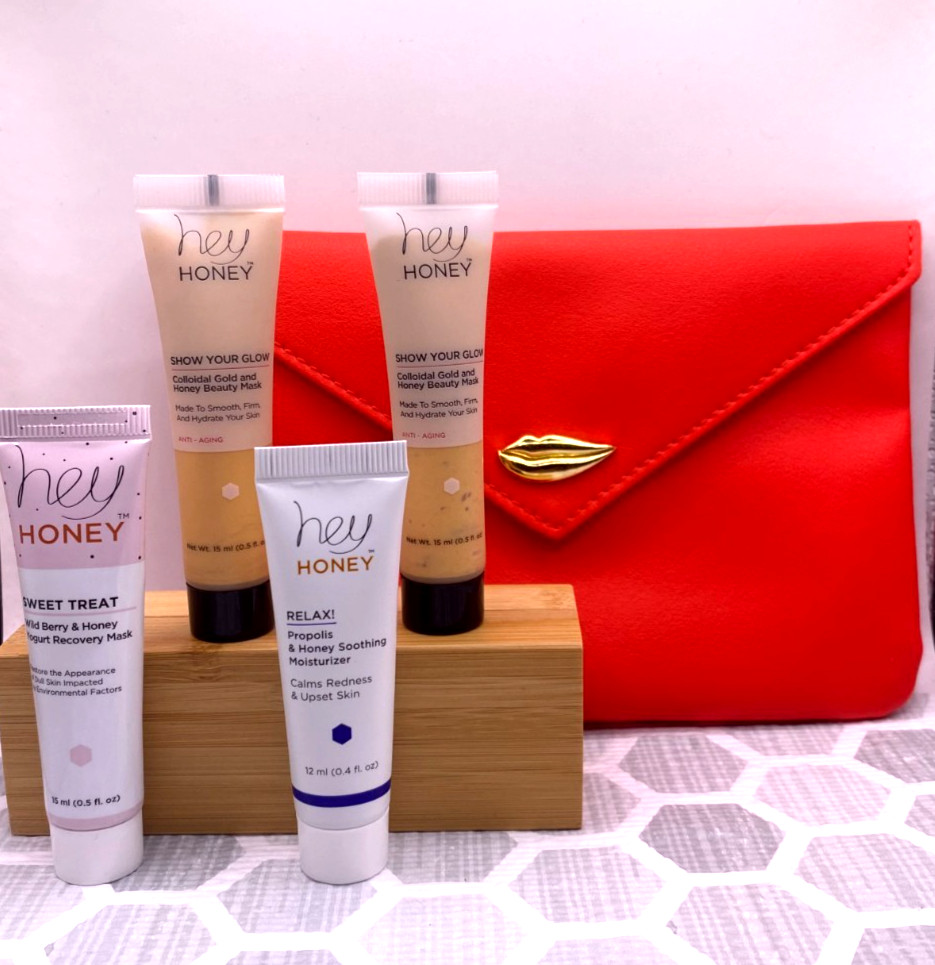 IPSY Makeup Bag 2021 w/ Hey Honey Skincare Trial Lot Mask & Moisturizer