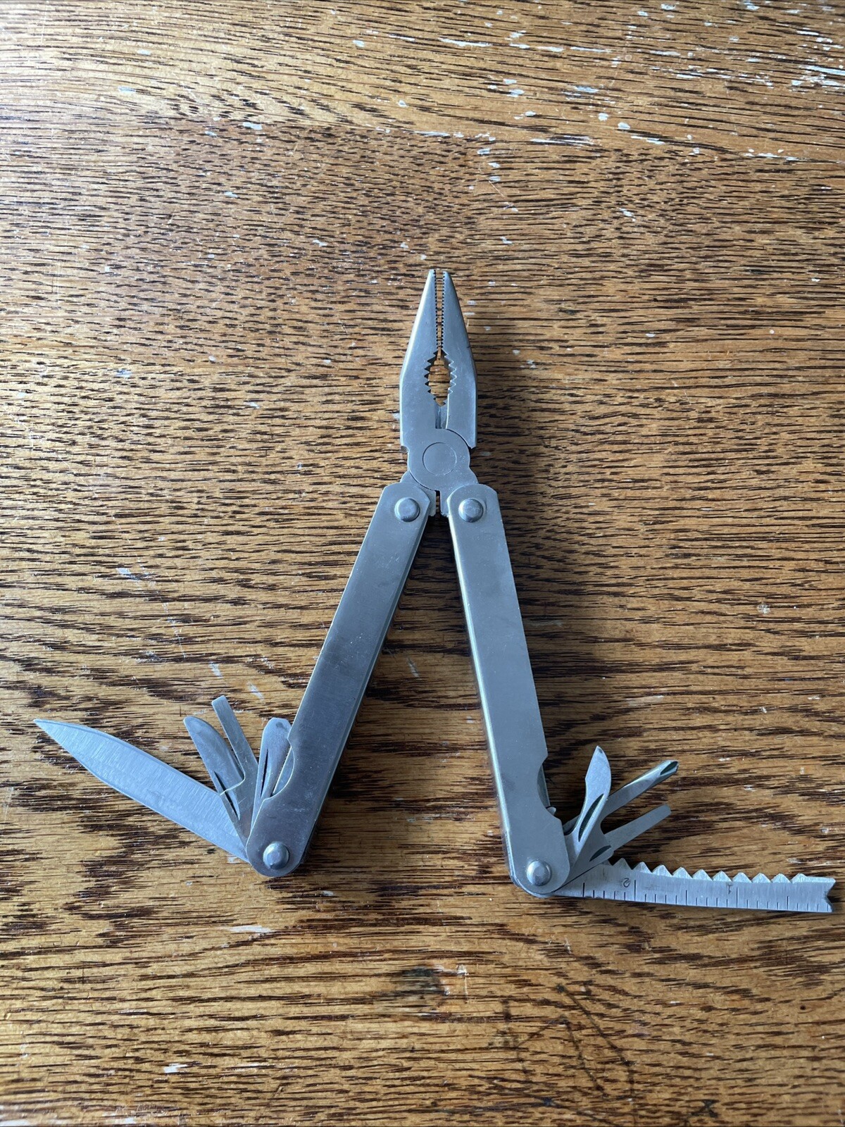 Great Neck 12000 Stainless Steel 12-in-1 Multi-Tool Pliers Knife Screwdrivers