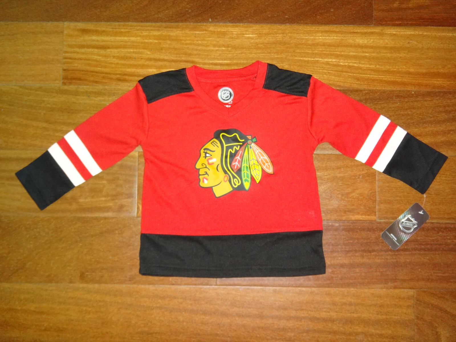 Toddler 2T-4T Chicago Blackhawks NHL V-Neck Hockey Jersey NWT