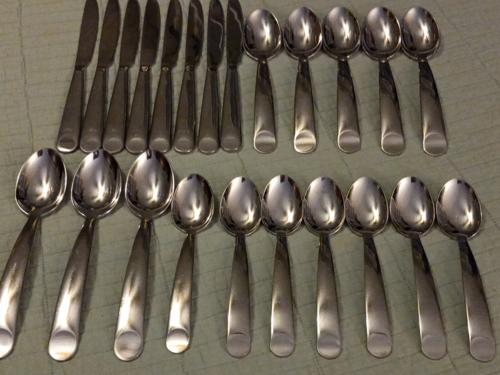 Lot Of 23 Gibson GIA38 Stainless 18/8 Flatware Piece Mixed Lot Uncommon Pattern