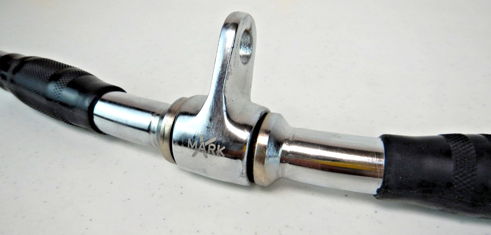 XMark multi-grip revolving curl bar Cable Machine Attachment
