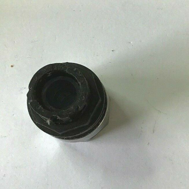 CUTLER HAMMER E22N6 FLUSH PUSH BUTTON 25MM ILLUM. BLUE ***LOTOF2***