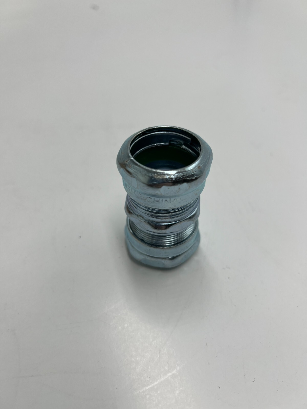 (QTY 20) BRIDGEPORT 3/4" STEEL RAINTIGHT EMT COMPRESSION COUPLINGS 261-SRT