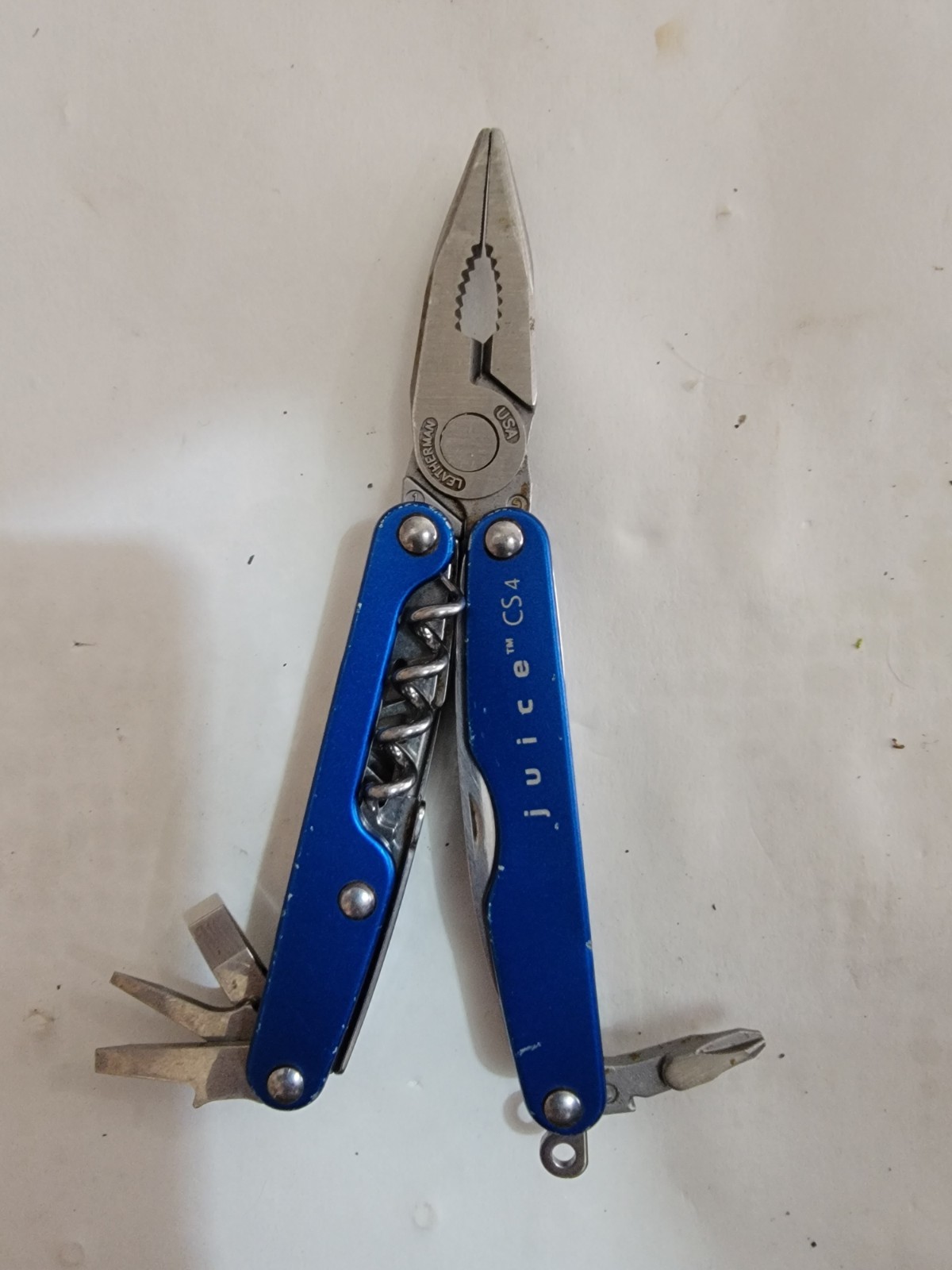 Leatherman Juice CS4 Blue Multi-Tool Folding Pliers Knife Scissors Corkscrew