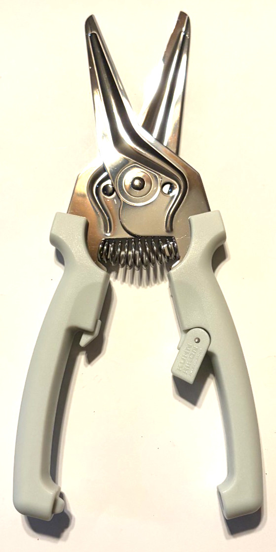 KUHN RIKON MULTI-USE KITCHEN SHEARS WHITE GIFT BOX INCLUDED LOW $4.00 SHIPPING!!