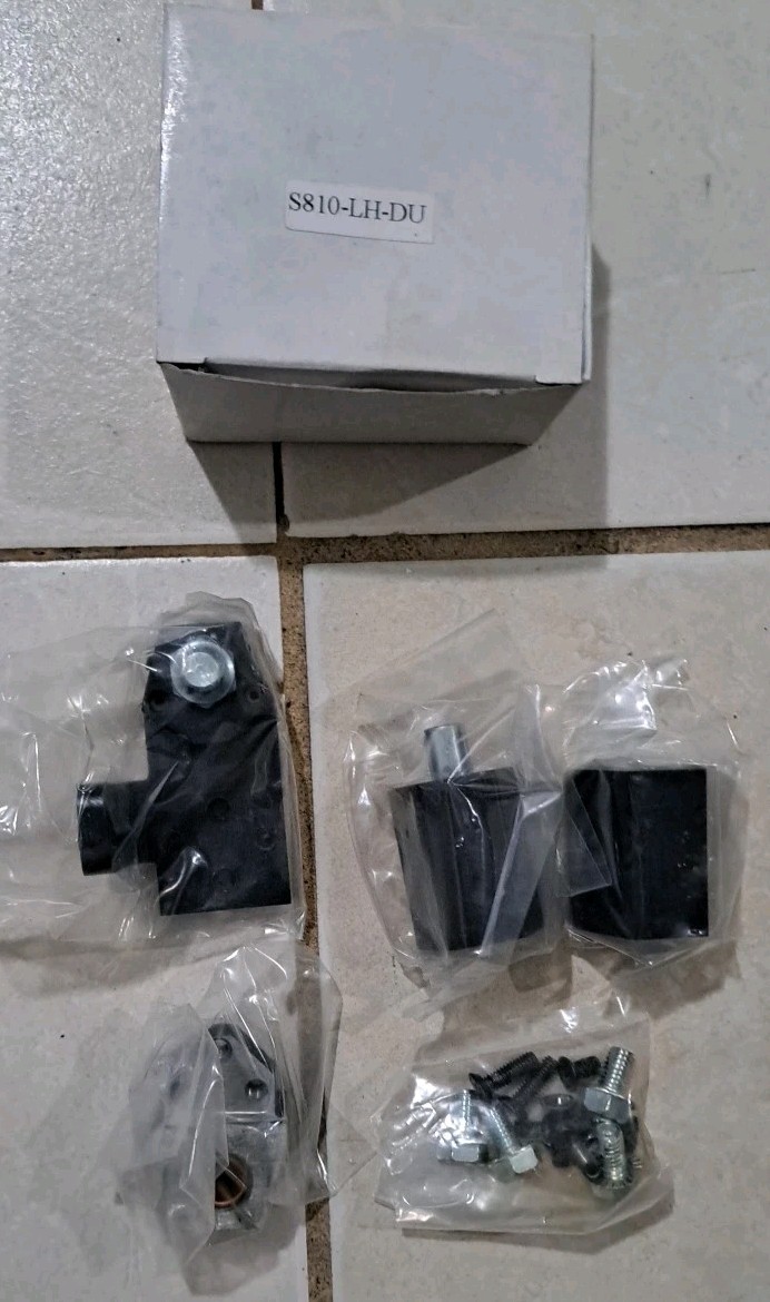 Storefront Pivot Lot of 6 Hardware