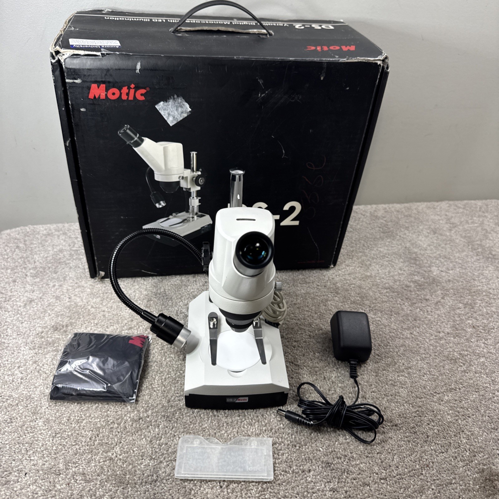 Motic DS-2 Upright Digital Microscope - USB Cable - Original Box Kids Beginners