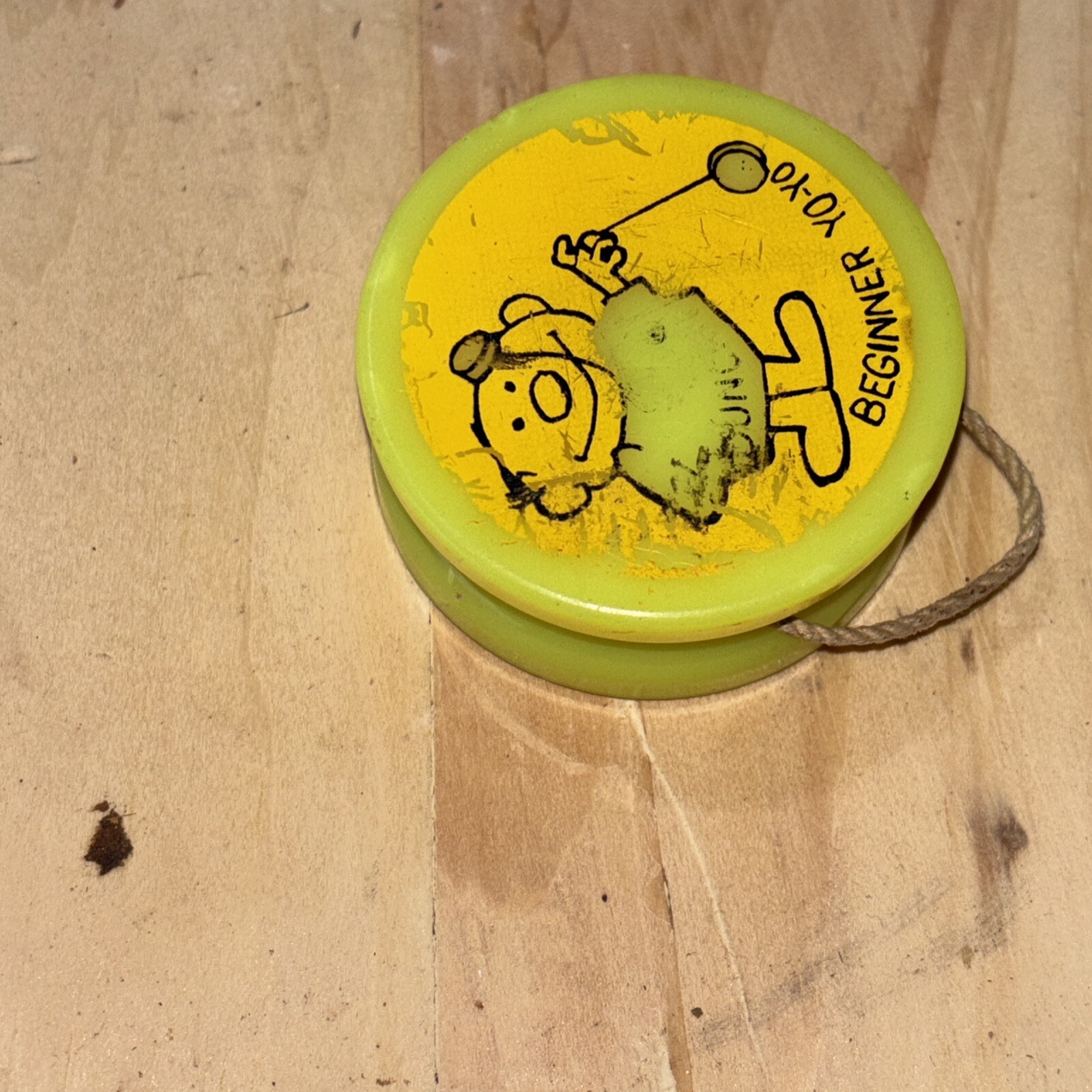 Vintage 1970s Duncan Beginners Yo-Yo Neon Green