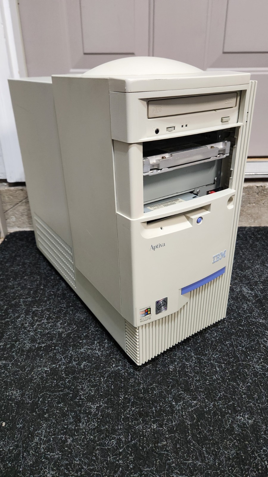 Vintage IBM Aptiva Pentium II 300Mhz 64MB RAM ATi Windows 95 TESTED READ
