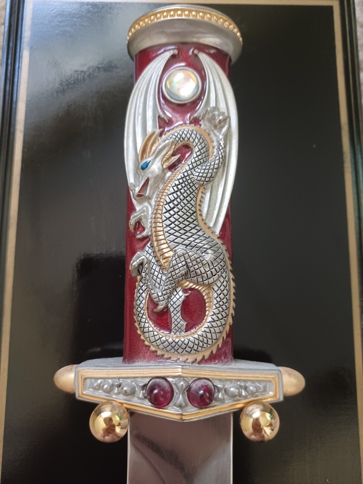 Vintage Danbury Mint  Collectible Dragon Slayer Jeweled Dagger with Display
