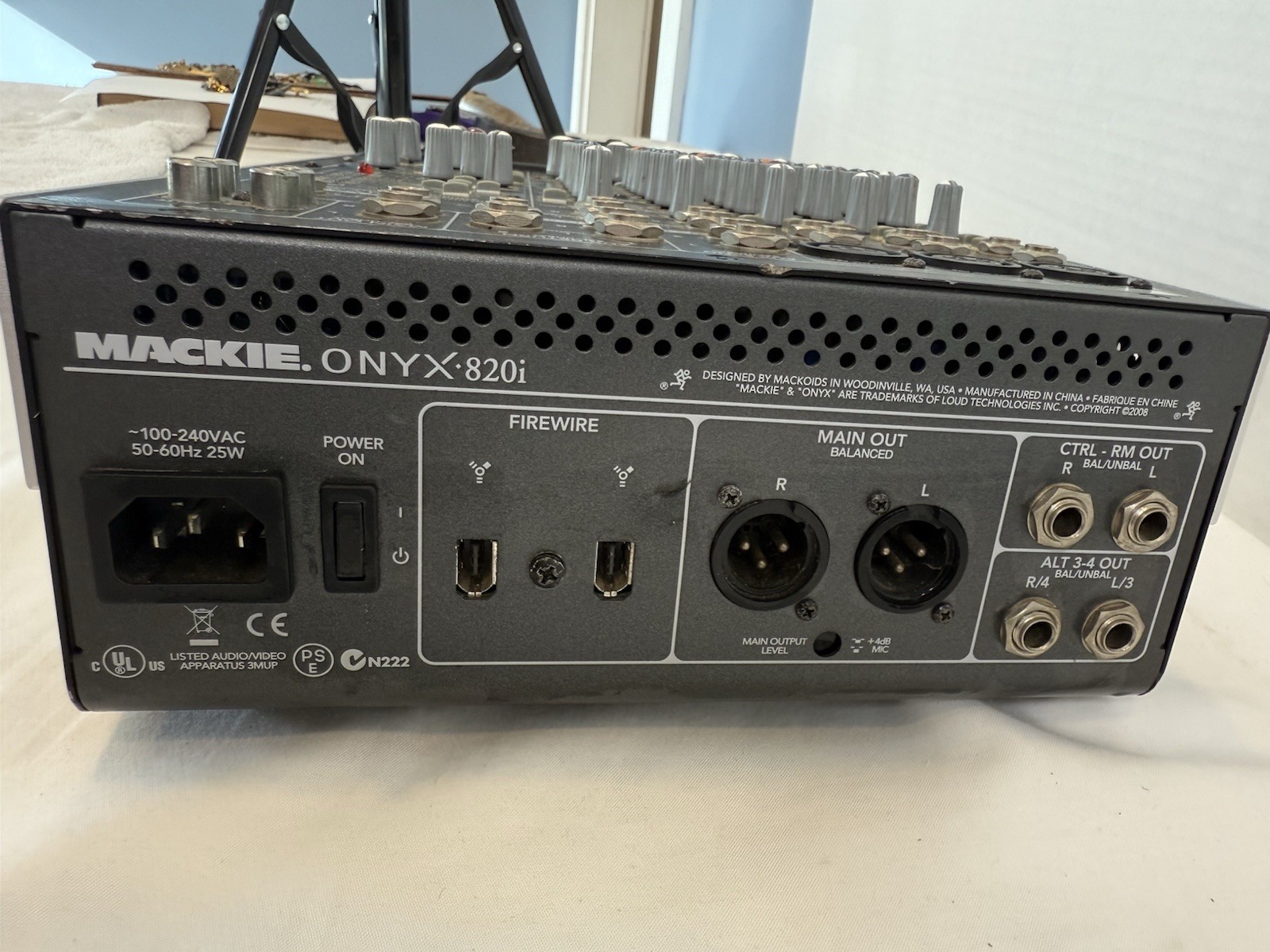 Mackie Onyx 820i Fire Wire Audio Mixer/Interface Great Condition Untested