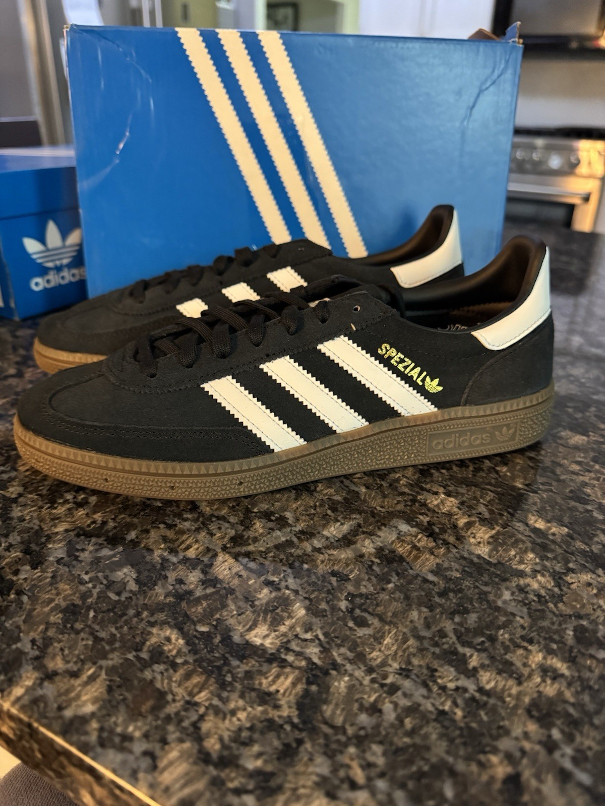 adidas Handball Spezial J Black White Gum IH8010 Shoes, Sneakers Sz 6 NWB