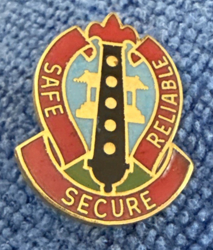 US Army DUI 6th Ordinance Battalion Insignia Pin D9