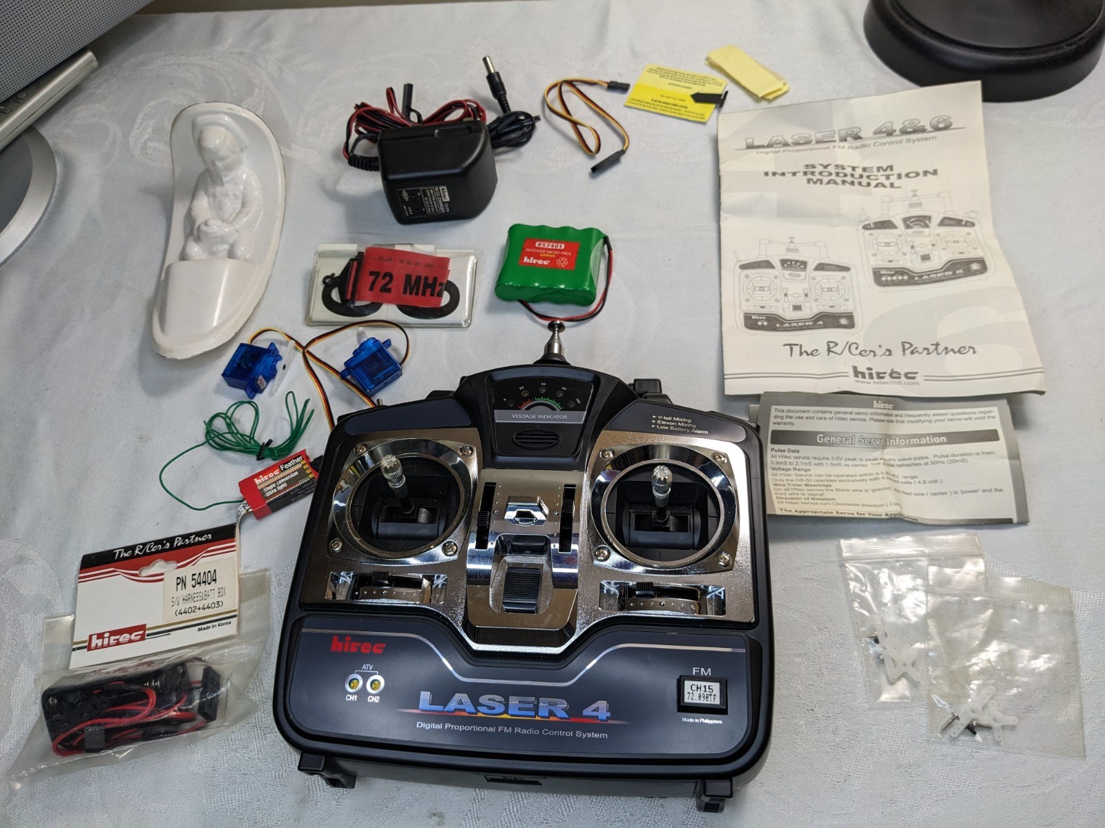 HITEC LASER 4 Channel RC Transmitter W/ Power Cord + Accessories -- Ex Condition