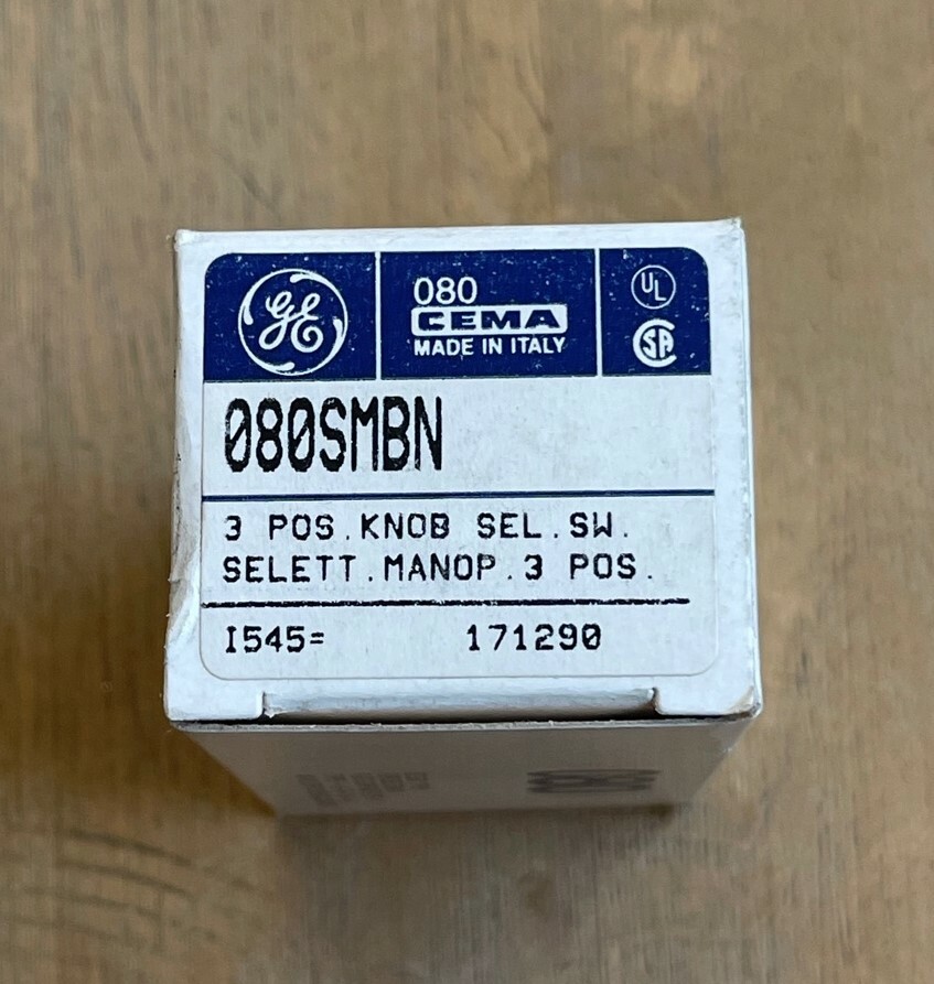 GENERAL ELECTRIC 080SMBN 3 POSITION SELECTOR SWITCH NEW IN BOX