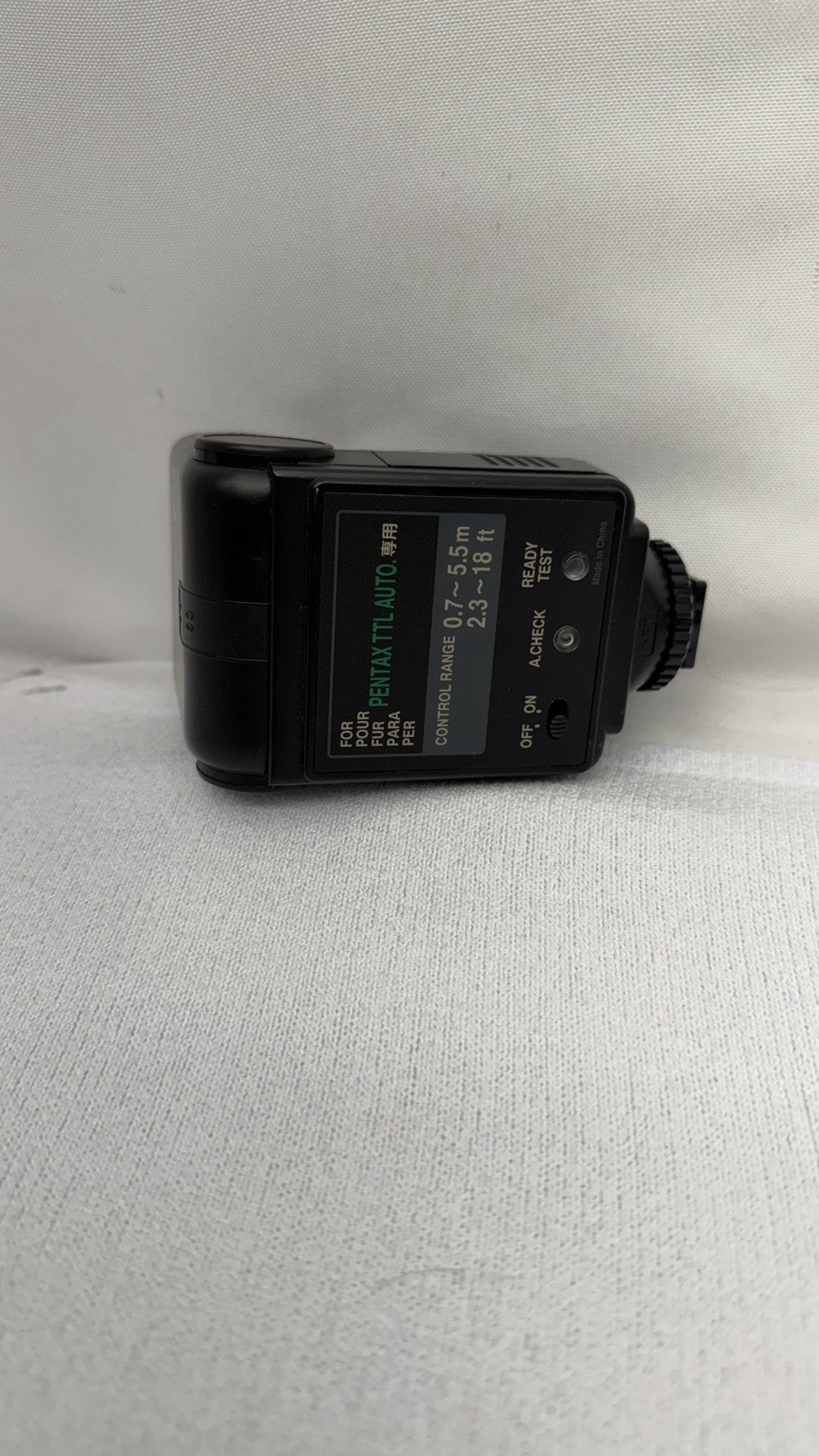 Pentax AF180FG P-TTL Auto Flash Camera Accessory with Case
