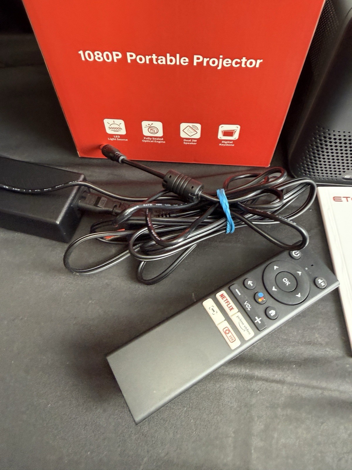 ETOE D2 Pro A1172 Smart Projector Native 1080P Android WiFi Bluetooth Auto Focus