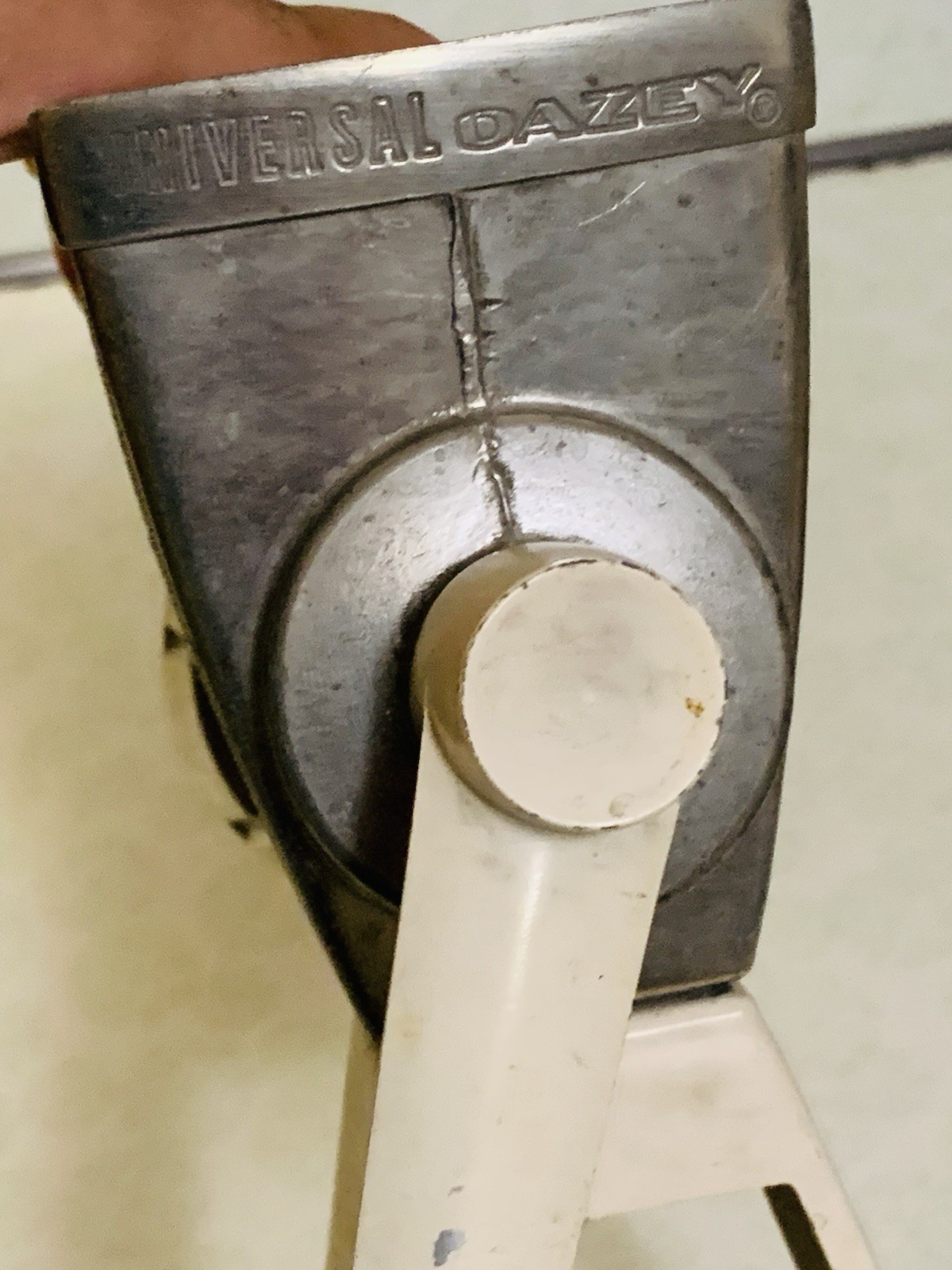 Universal Dazey Vintage Table Top Manual Food And Meat Grinder