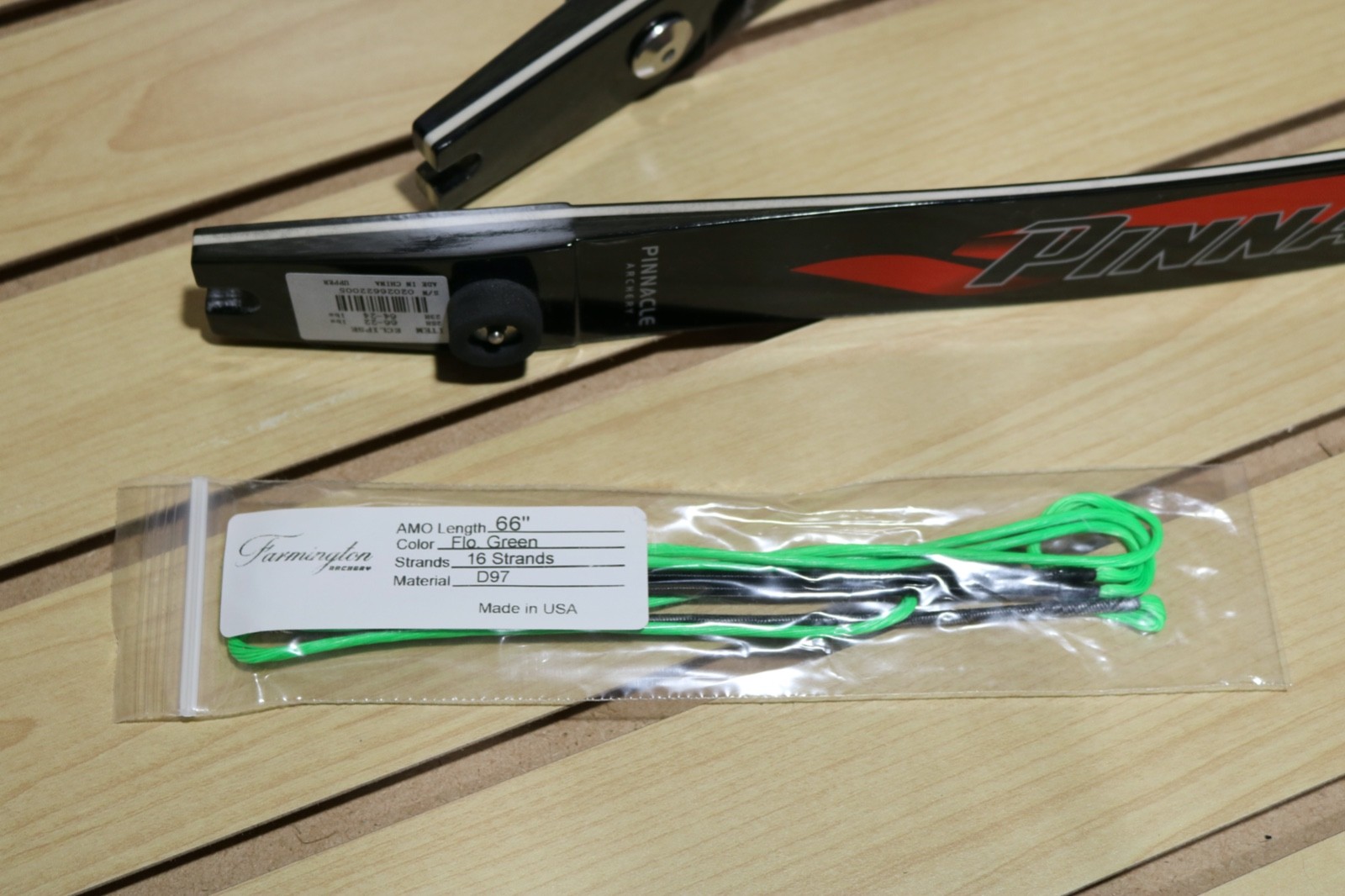 Epic Fusion EX Riser / Pinnacle Elipse Foam Core Bow / RH / BCY D97 String