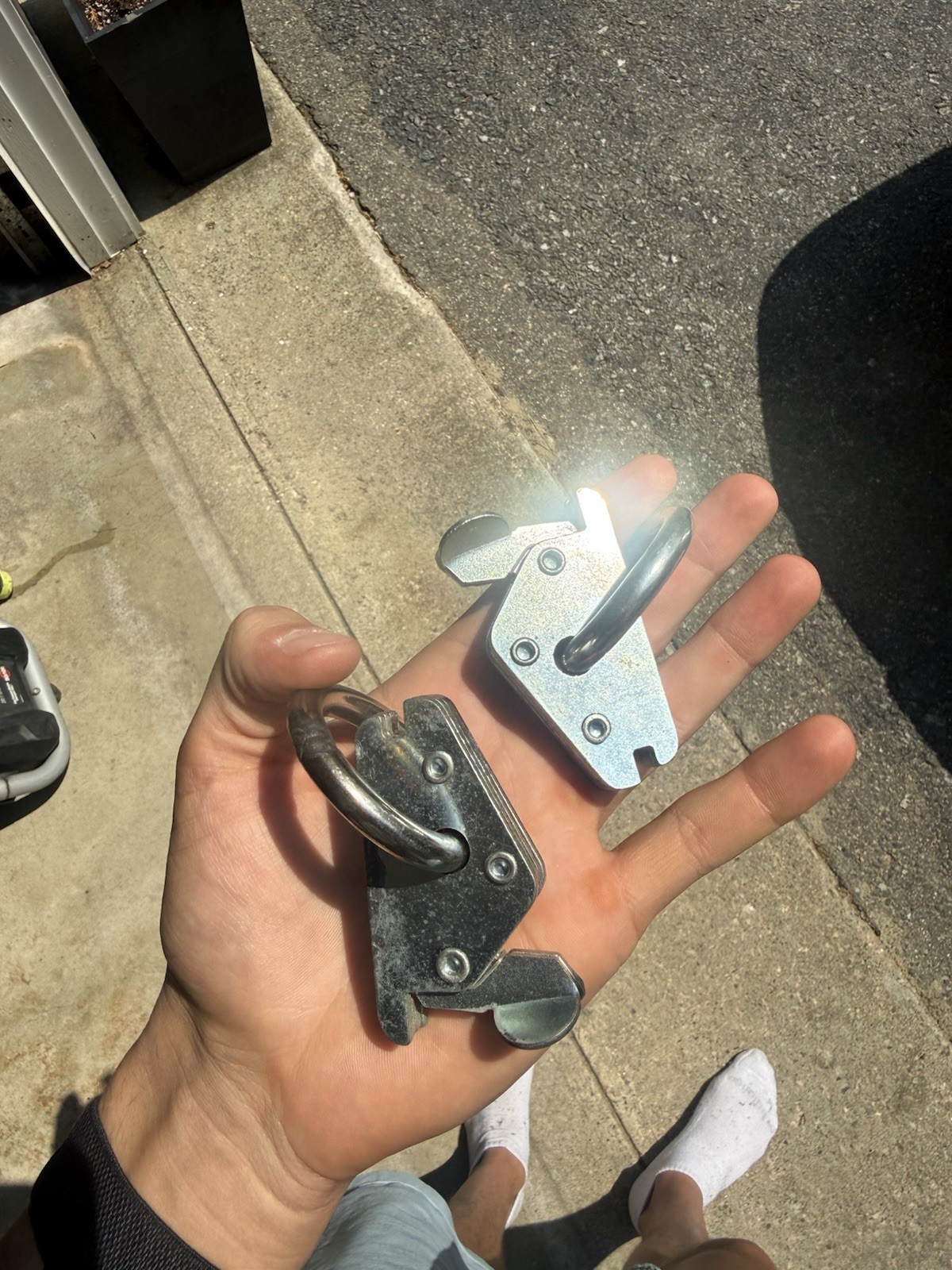 E Track O ring anchor