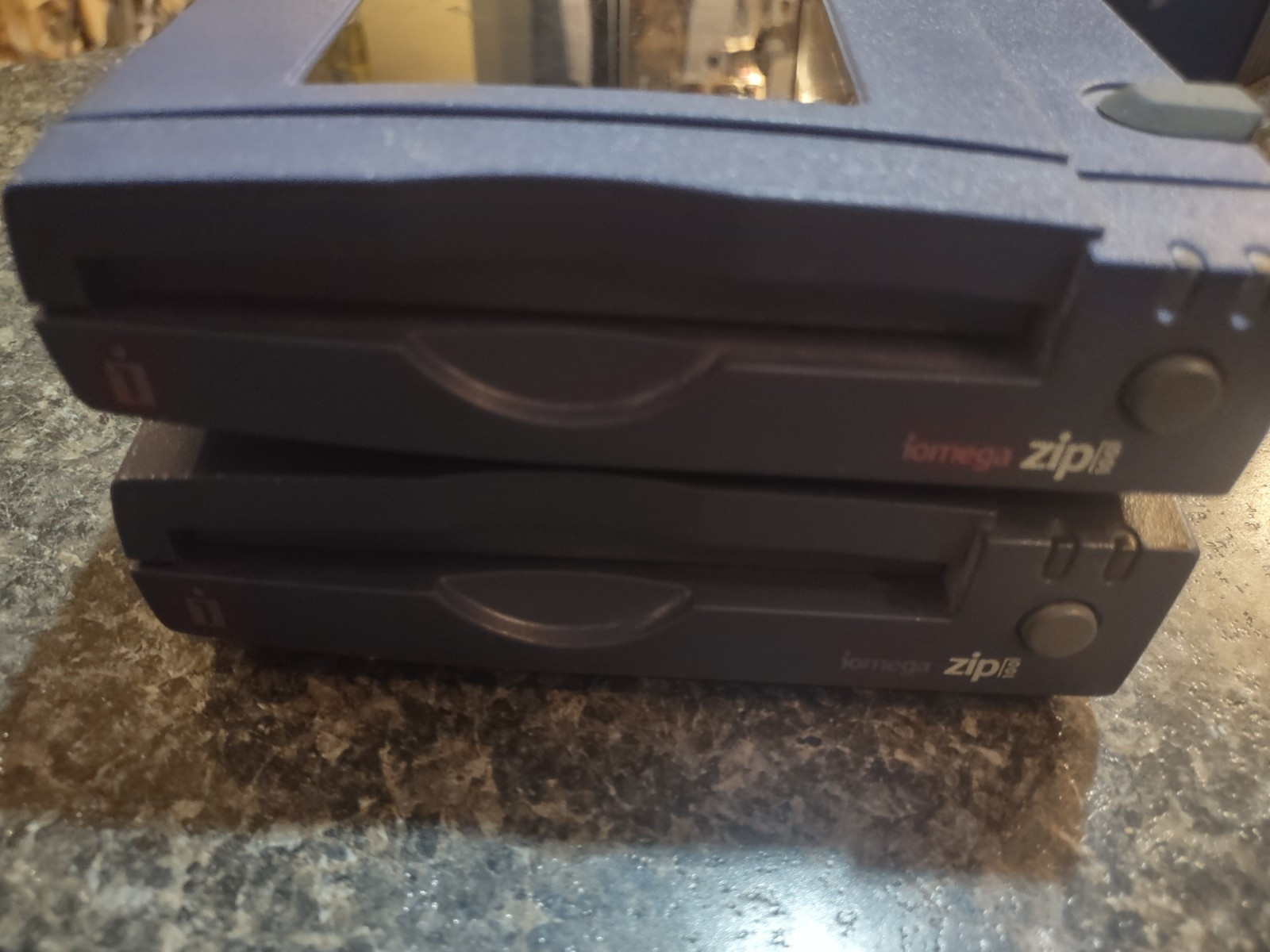 Iomega Zip Drives, Disc, Cord - used
