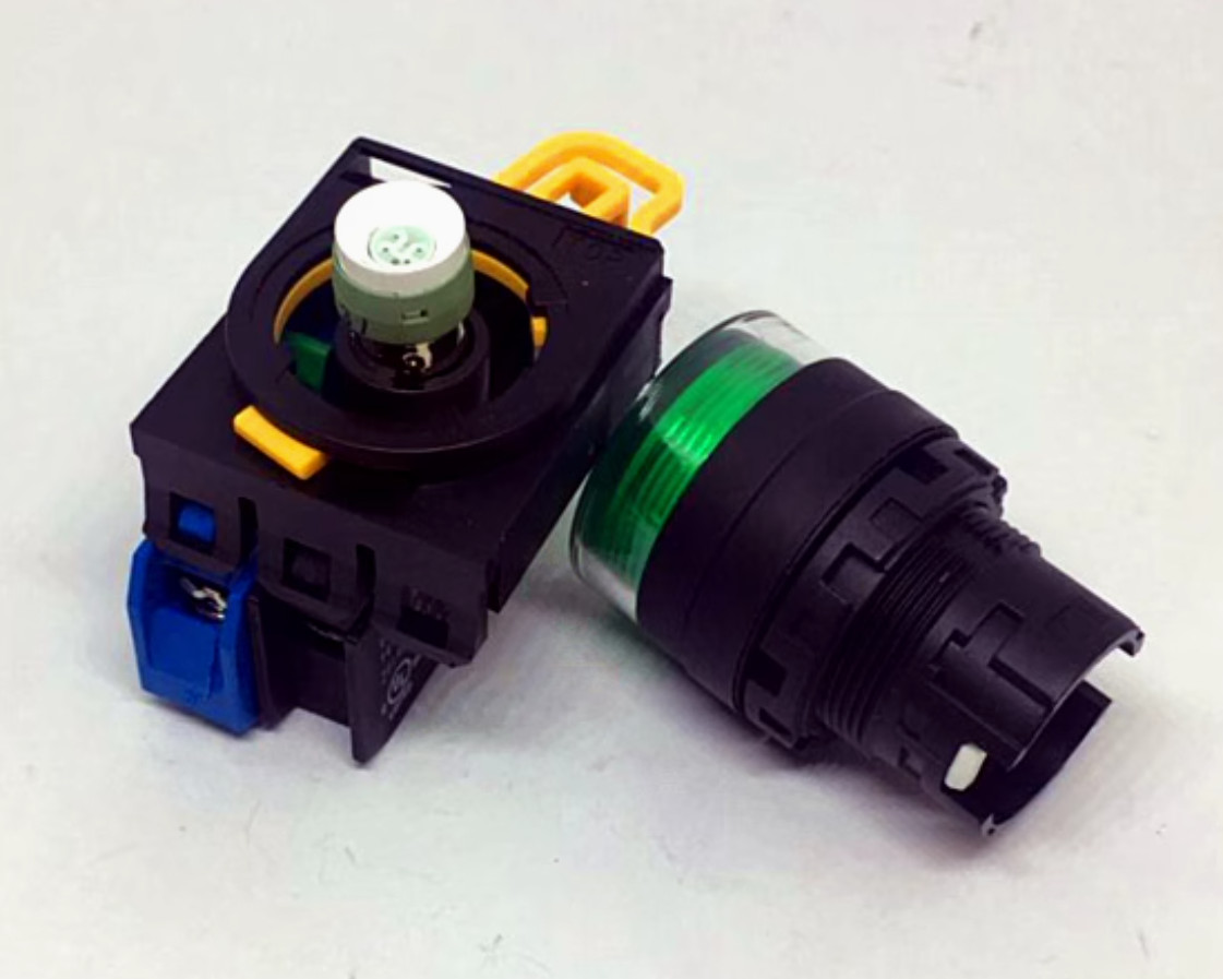 1PC NEW IDEC Self-reset button switch without light YW1L-MF2E10 blue 1NO #LL