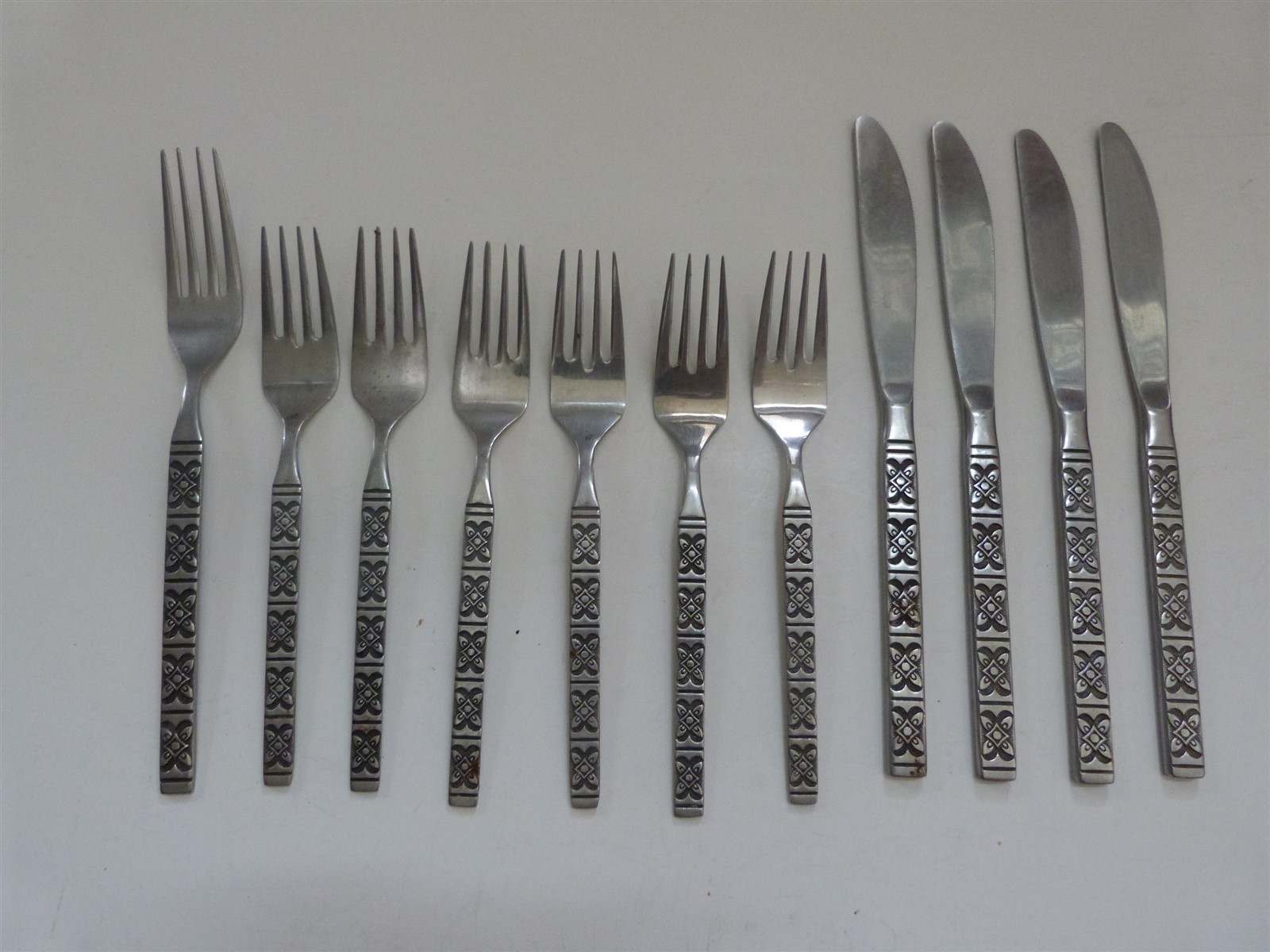 10 MCM Ekco Eterna MONTALO Pcs. Stainless FORKS SALAD (6) DINNER (1) KNIVES (4)