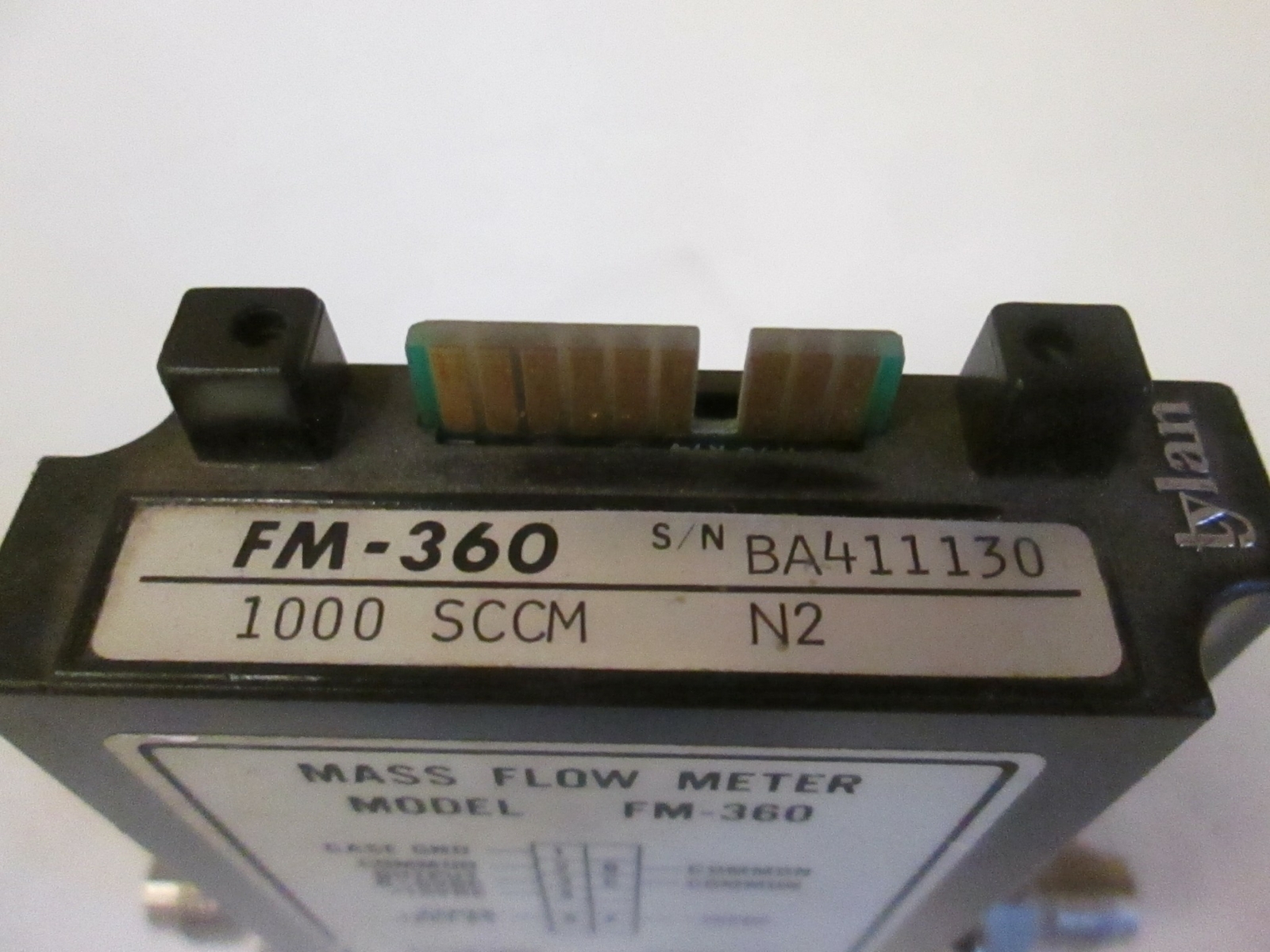 Tylan FM-360 Mass Flow Controller MFC, 1000 SCCM, N2, 1/4" MVCR