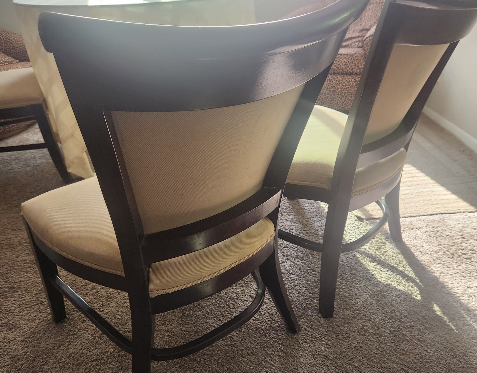 Dark Wood Rectangular Chair Set, 4 Chairs. Available For Pickup From Macon, GA.