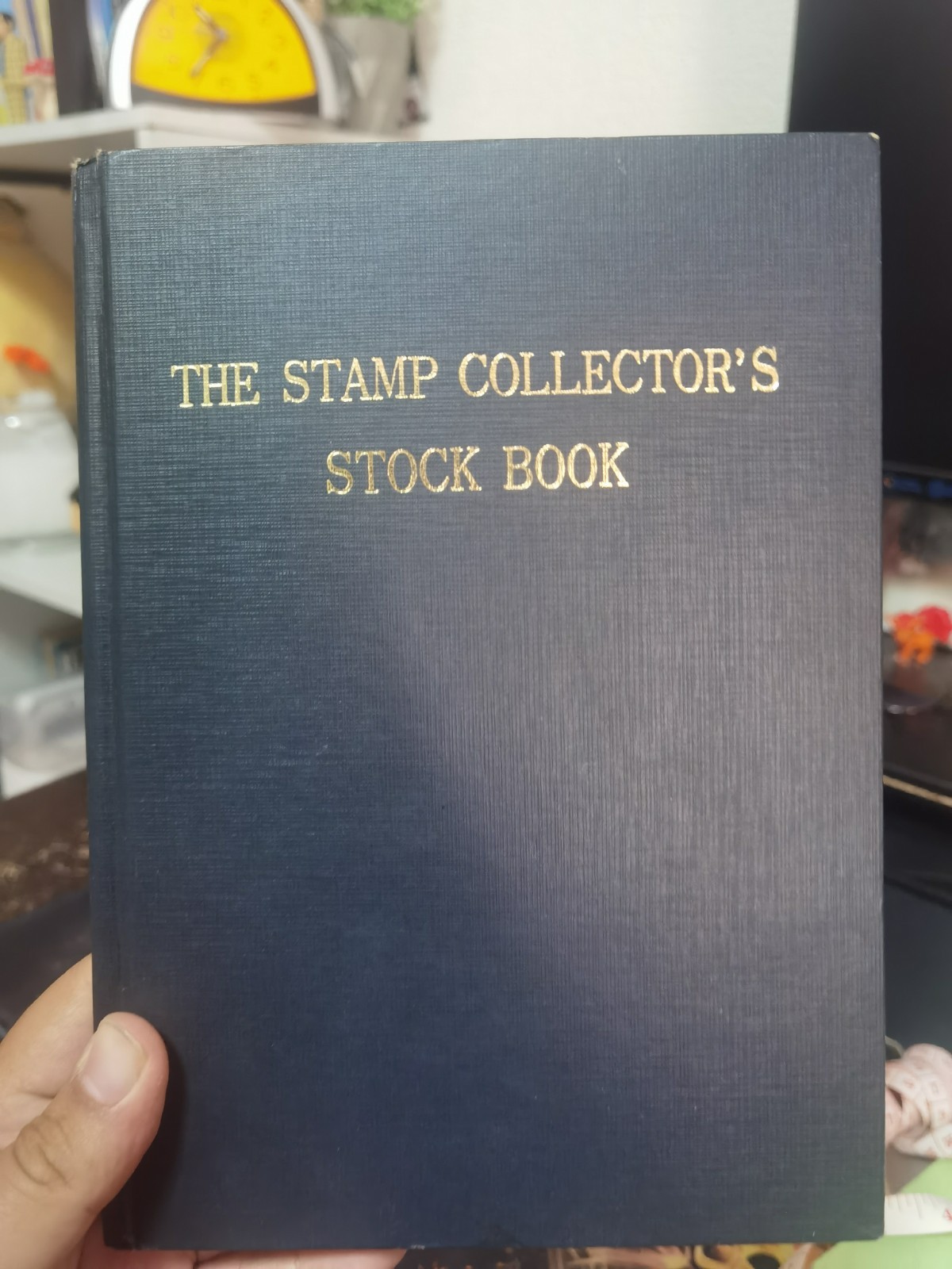 Stamp Collection Stockbook +100 Stamps