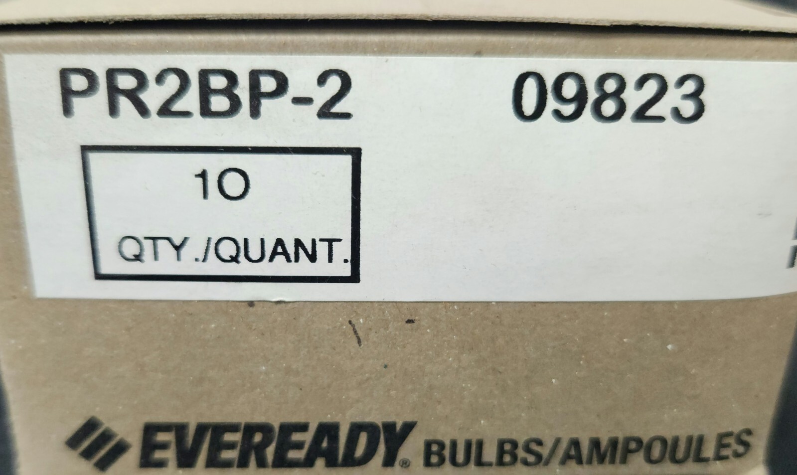 QTY 1 EVEREADY 2/PK PR2BP-2 BULB 09823 FOR FLASHLIGHTS USING 2D BATTERIES