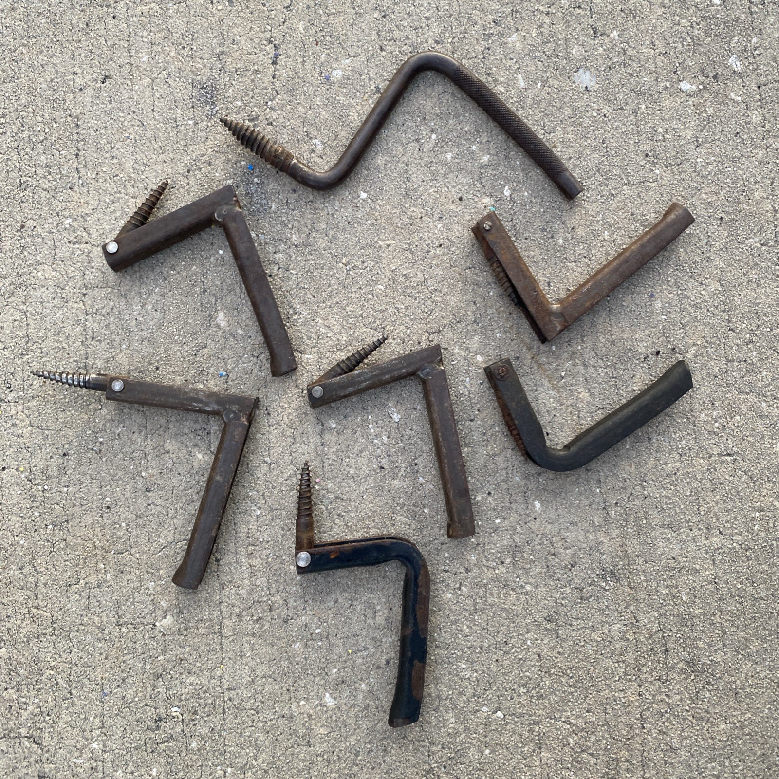 Folding Screw In Hunting Tree Stand Climbing Steps Vintage Steel lot
