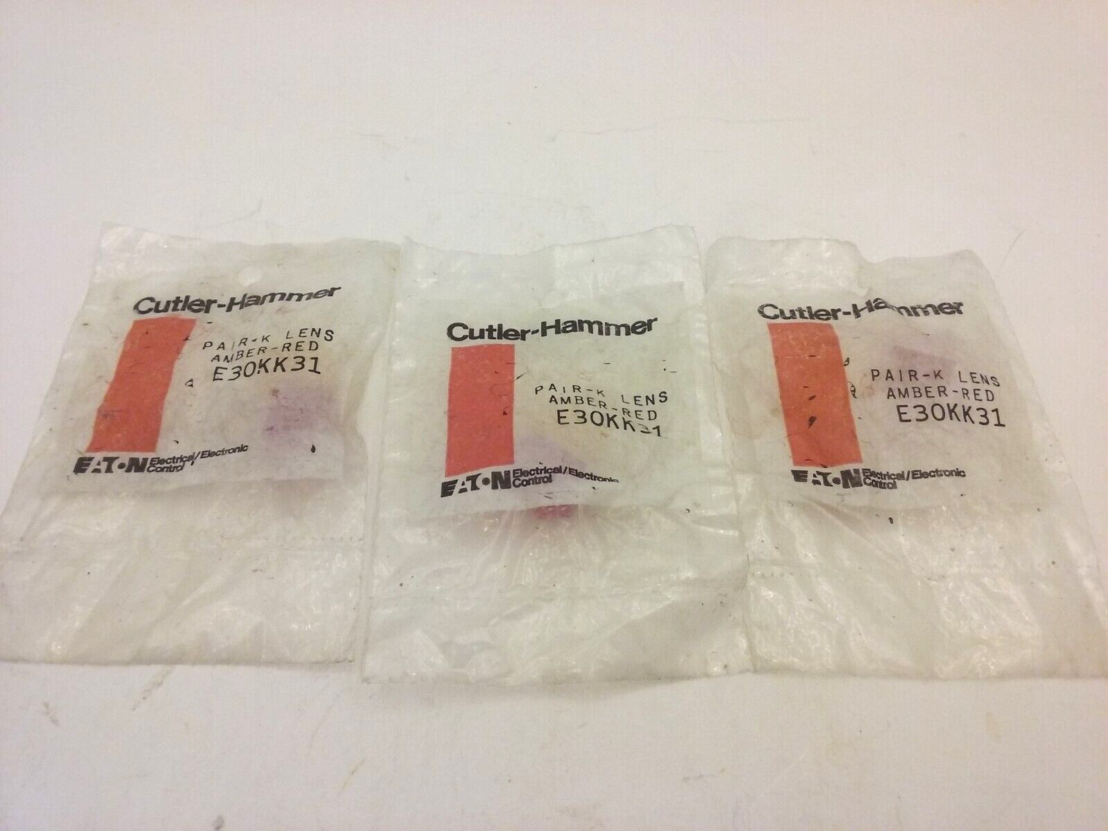 CUTLER HAMMER E30KK31 PUSHBUTTON LENS AMBER/RED PAIR-K (LOT OF 3) NIB