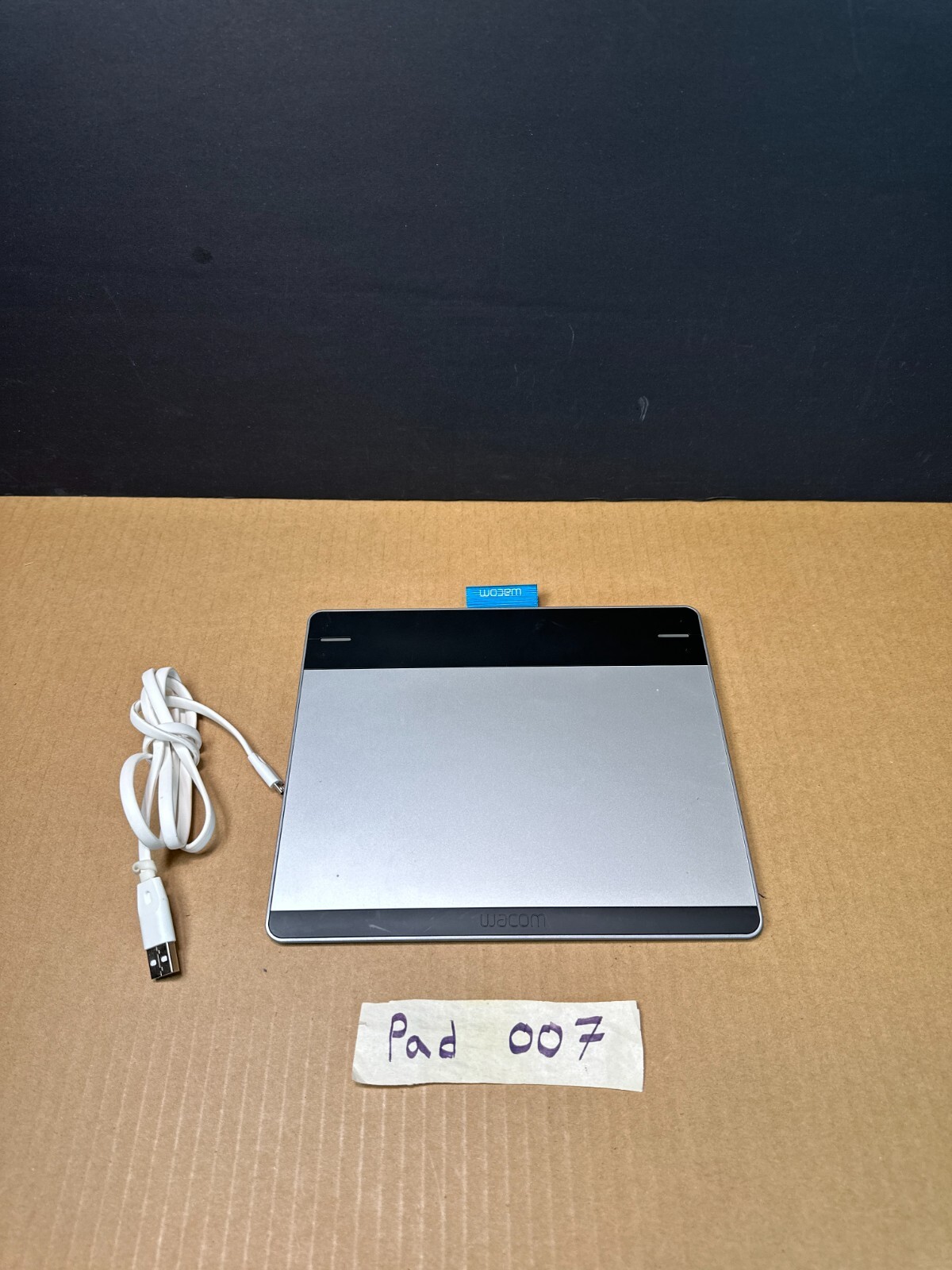 Wacom CTH-480 Intuos Small Creative Touch Tablet Ships Fast!!!