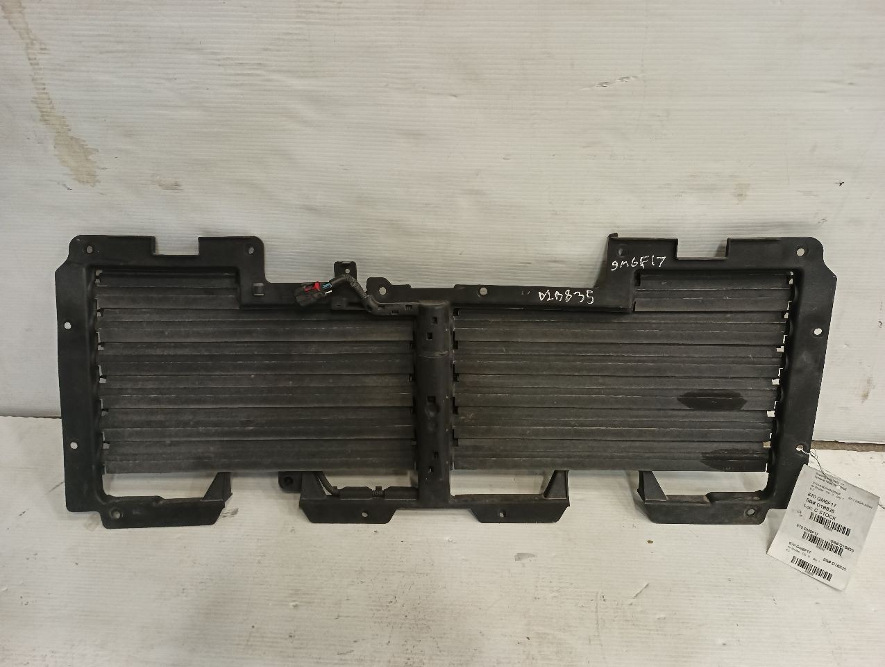 Active Air Shutter from 2017 Cadillac Escalade ESV 6.2L 12631819