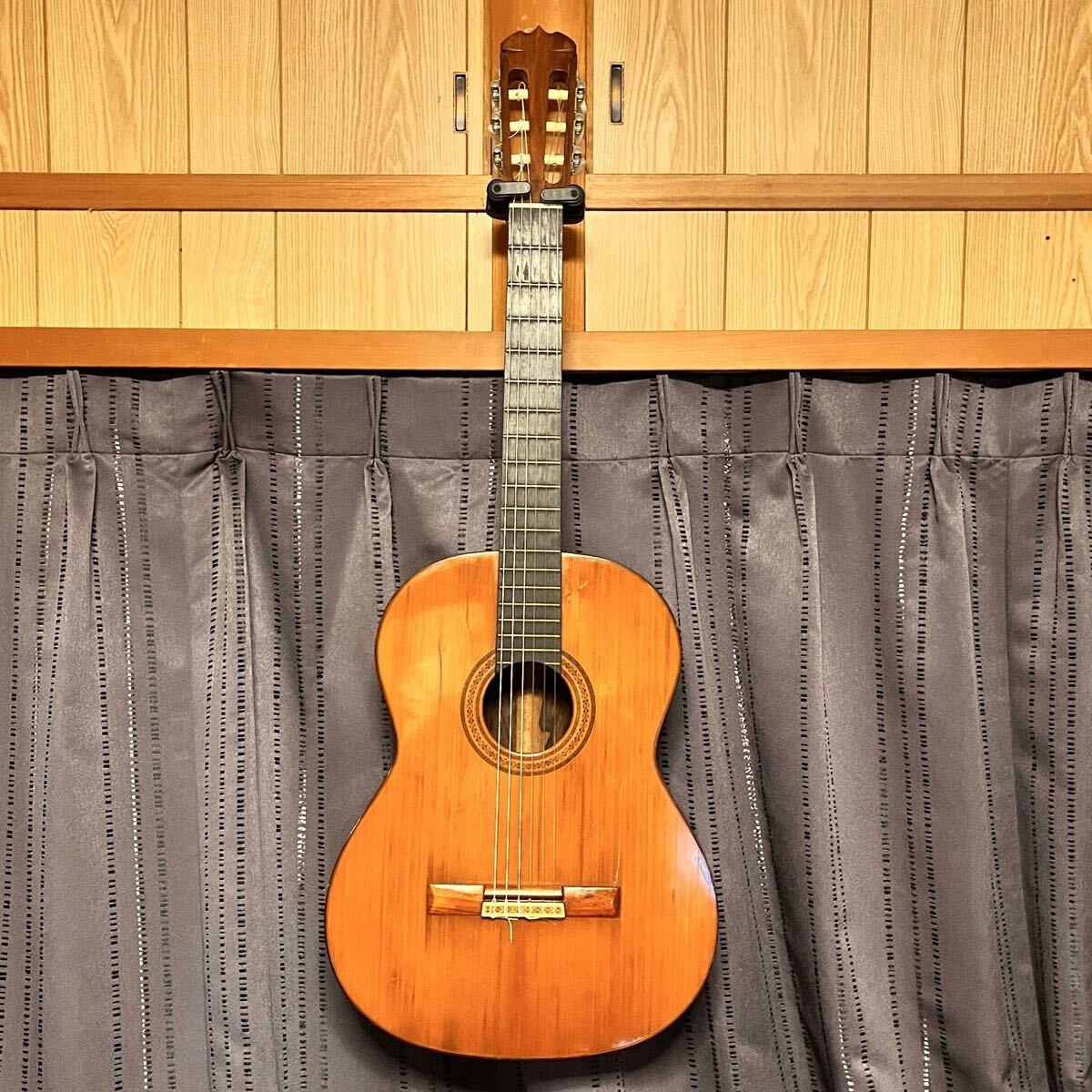 Unknown Maker Classical Guitar with Hacaranda Sides and Back