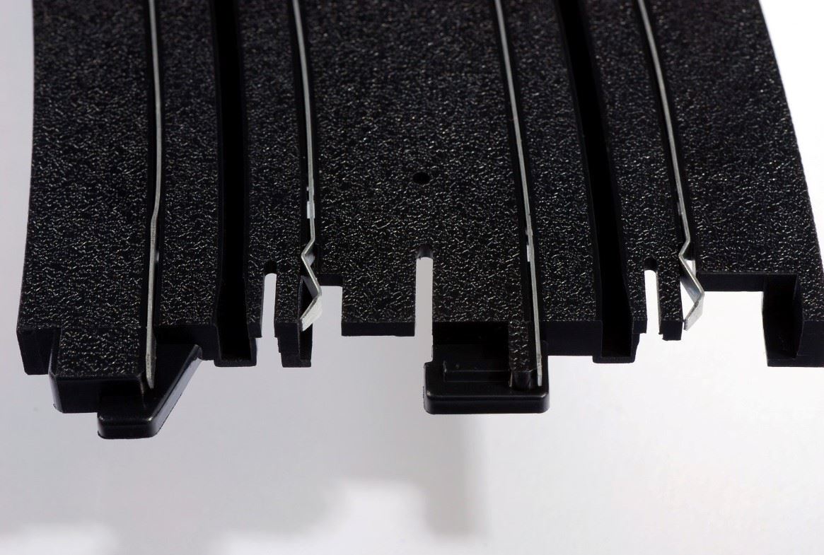 AFX Racing - Track, CrissCross 9" (2pcs)