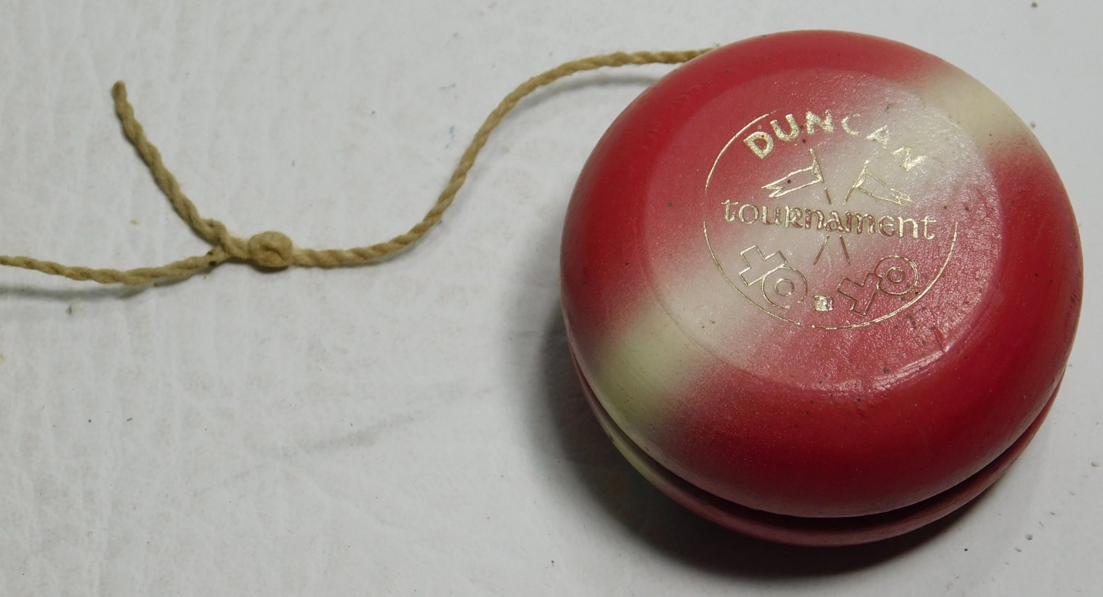 Vintage Duncan Tournament Yo-Yo Red White Stripe