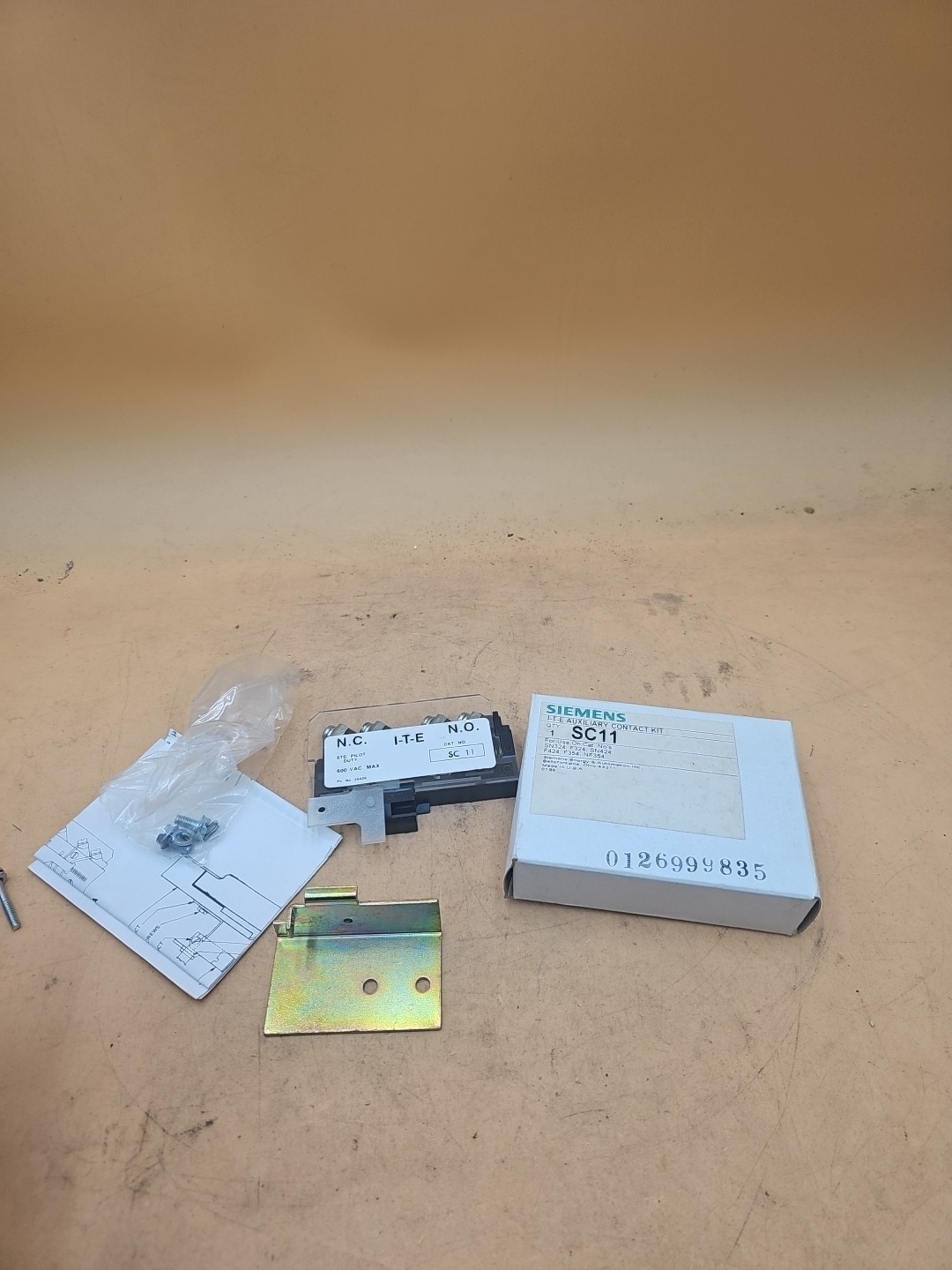 Siemens ITE SC-11 Safety Switch Aux Contact
